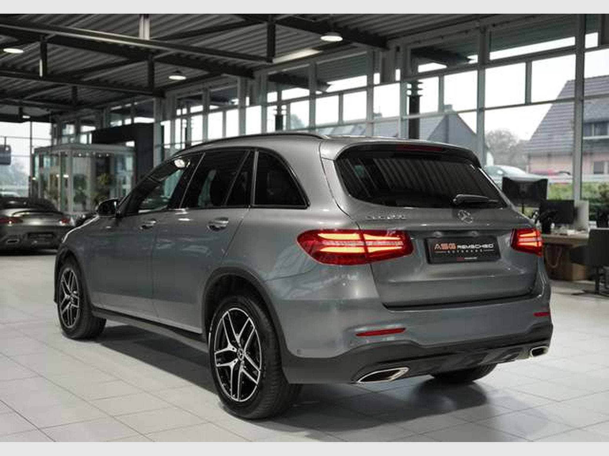Mercedes GLC 250 4M AMG Line *2.Hand *Pano *Night *BURM (2019) - Photo 9