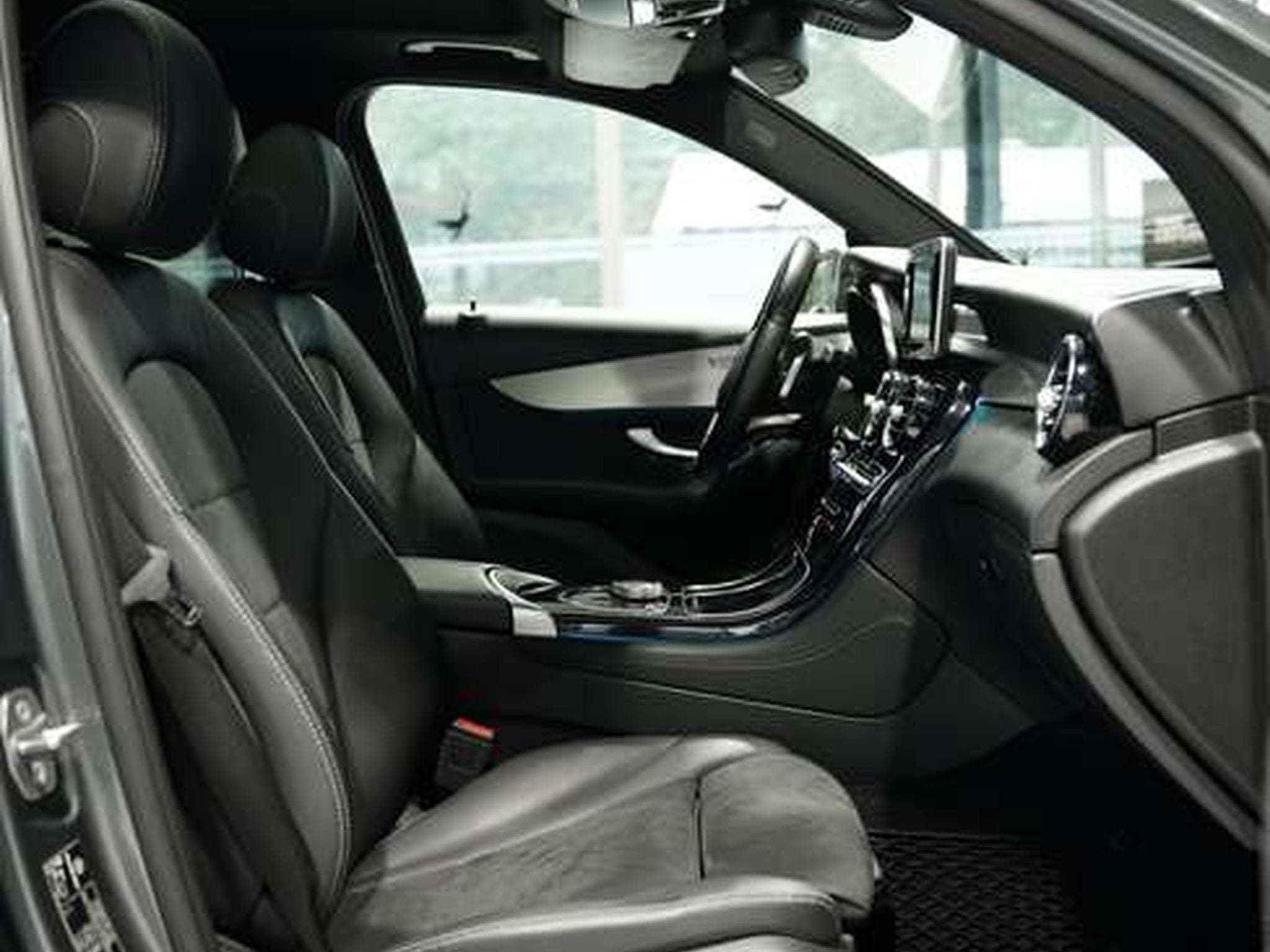 Mercedes GLC 250 4M AMG Line *2.Hand *Pano *Night *BURM (2019) - Photo 15
