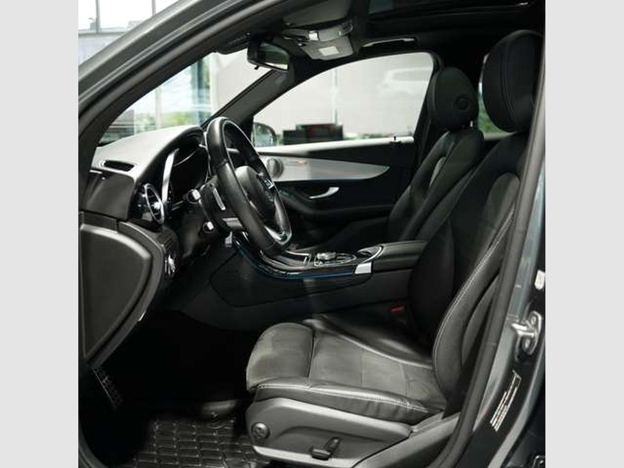 Mercedes GLC 250 4M AMG Line *2.Hand *Pano *Night *BURM (2019) - Photo 21