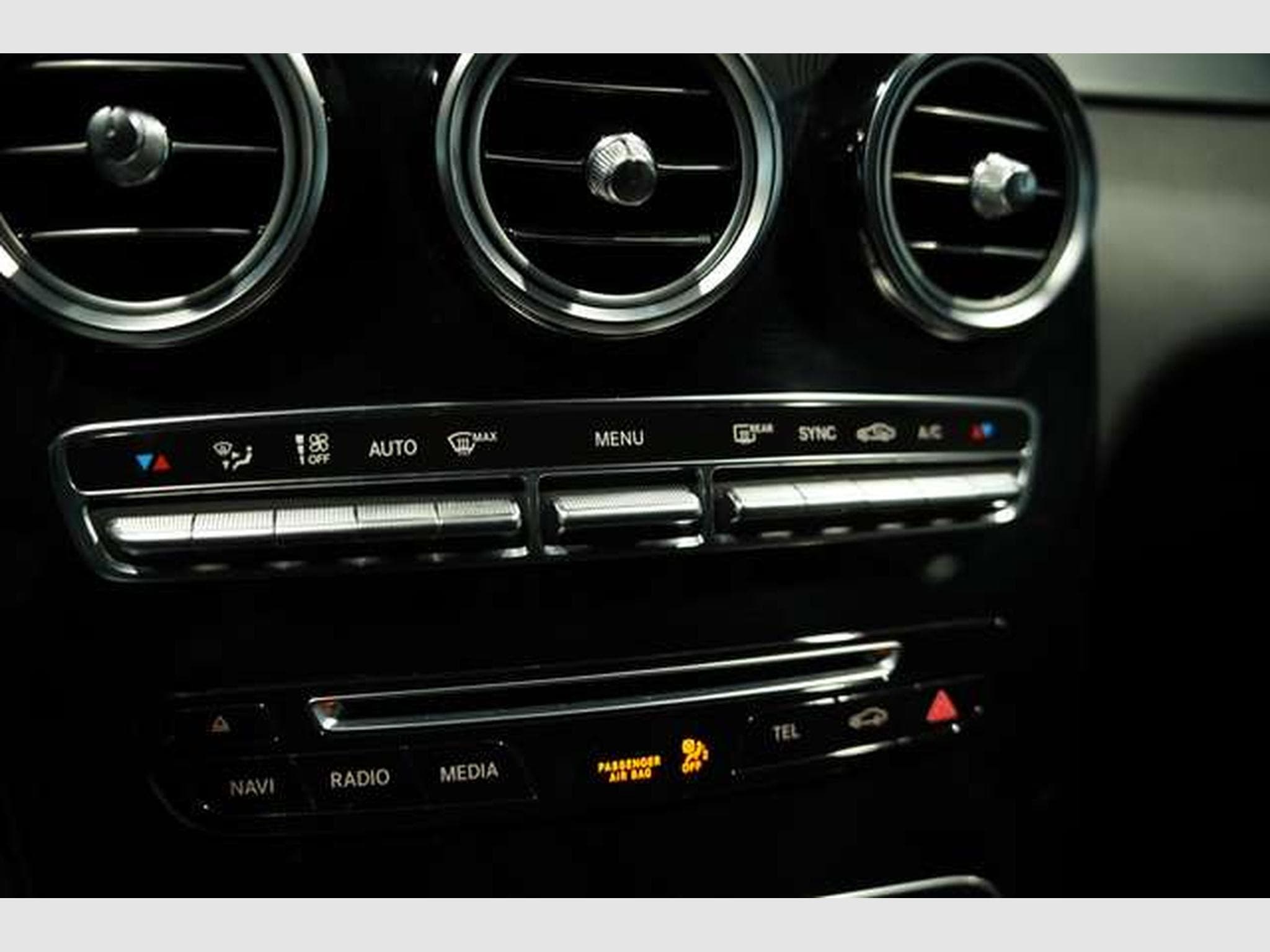 Mercedes GLC 250 4M AMG Line *2.Hand *Pano *Night *BURM (2019) - Photo 27
