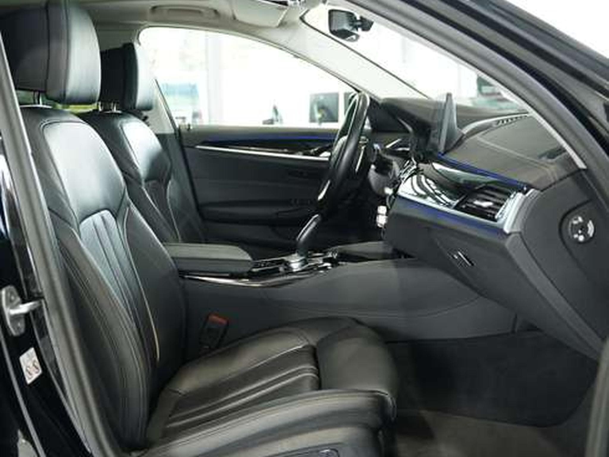 BMW 530 i xD Touring Luxury Line 2H *Pano *HUD *MwSt (2023) - Photo 16