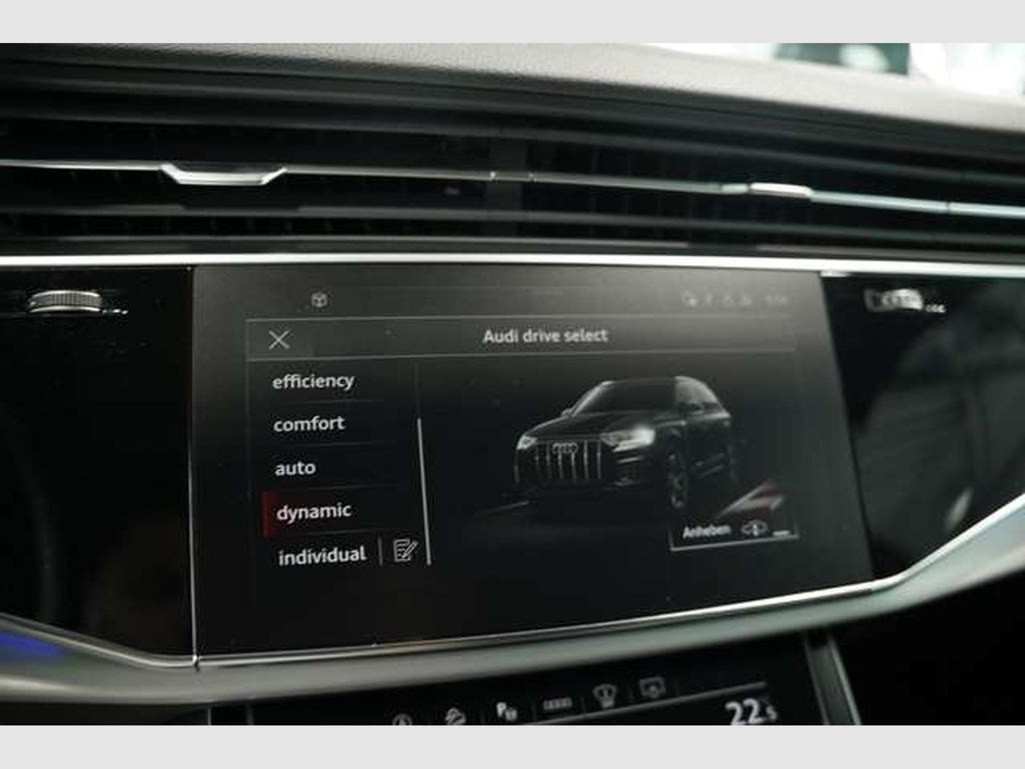 Audi SQ7 4.0 TFSI q. *2.H *22 *7-Sitze *Pano *Matrix (2022) - Photo 40