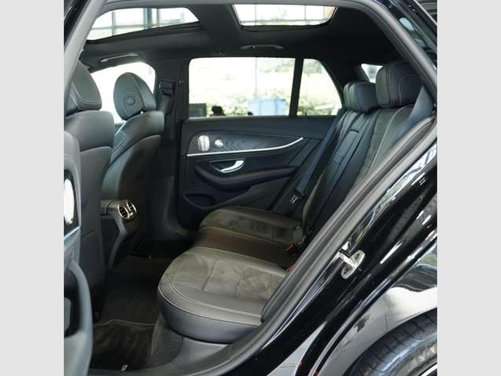 Mercedes E 300 d 4M T AMG Line 2H *Pano *BURM *Night *AHK (2022) - Photo 22