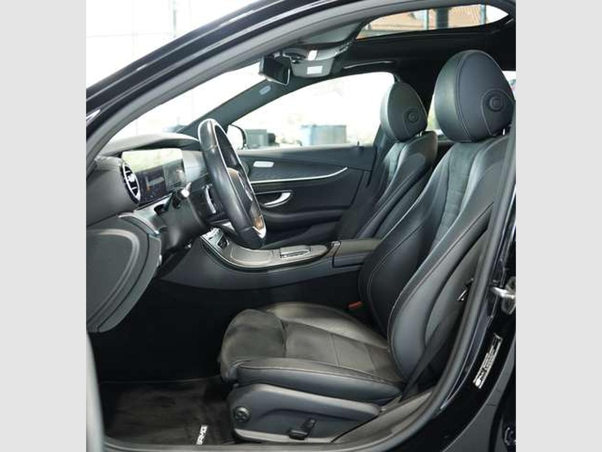 Mercedes E 300 d 4M T AMG Line 2H *Pano *BURM *Night *AHK (2022) - Photo 23
