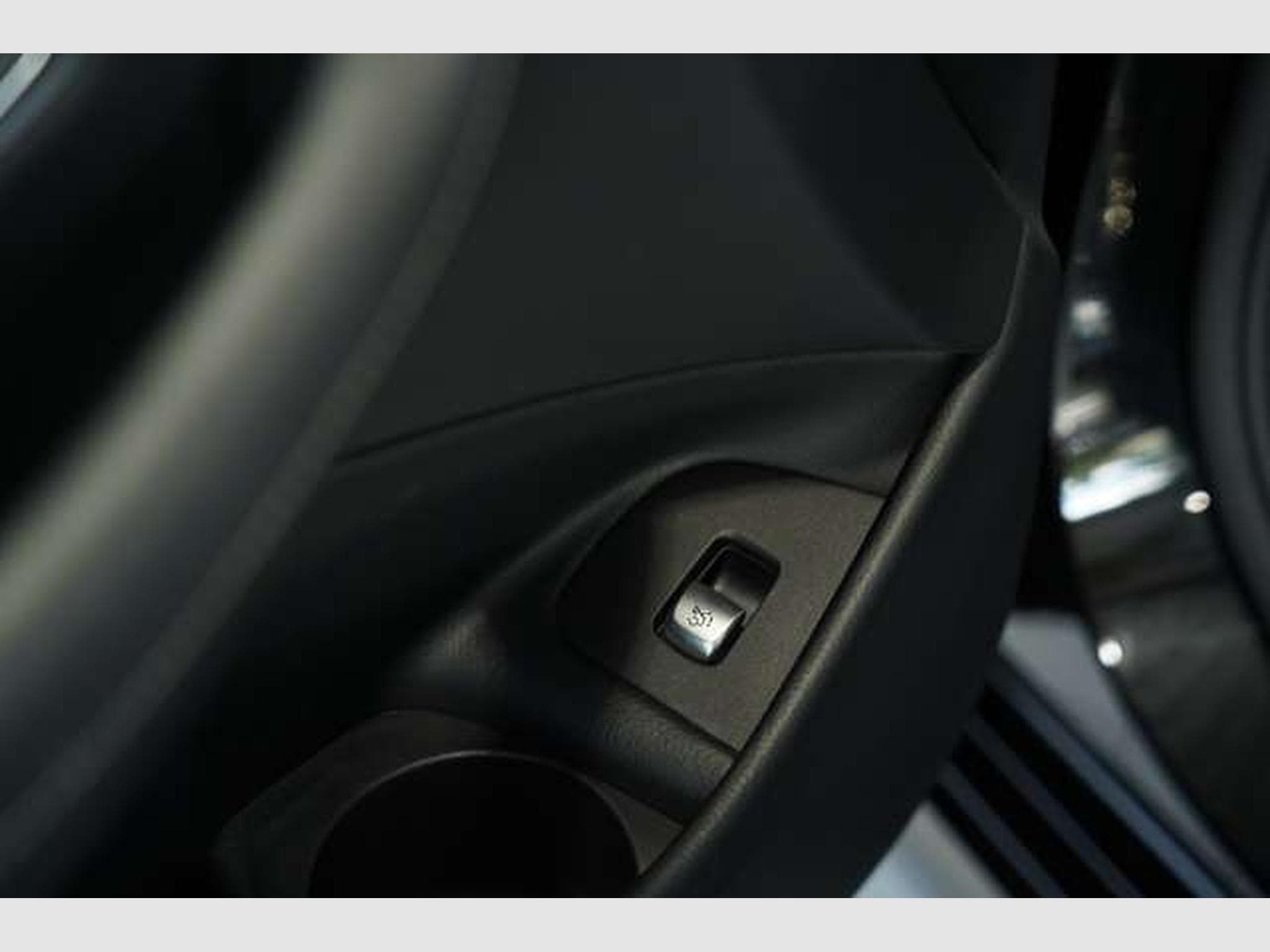 Mercedes E 300 d 4M T AMG Line 2H *Pano *BURM *Night *AHK (2022) - Photo 28