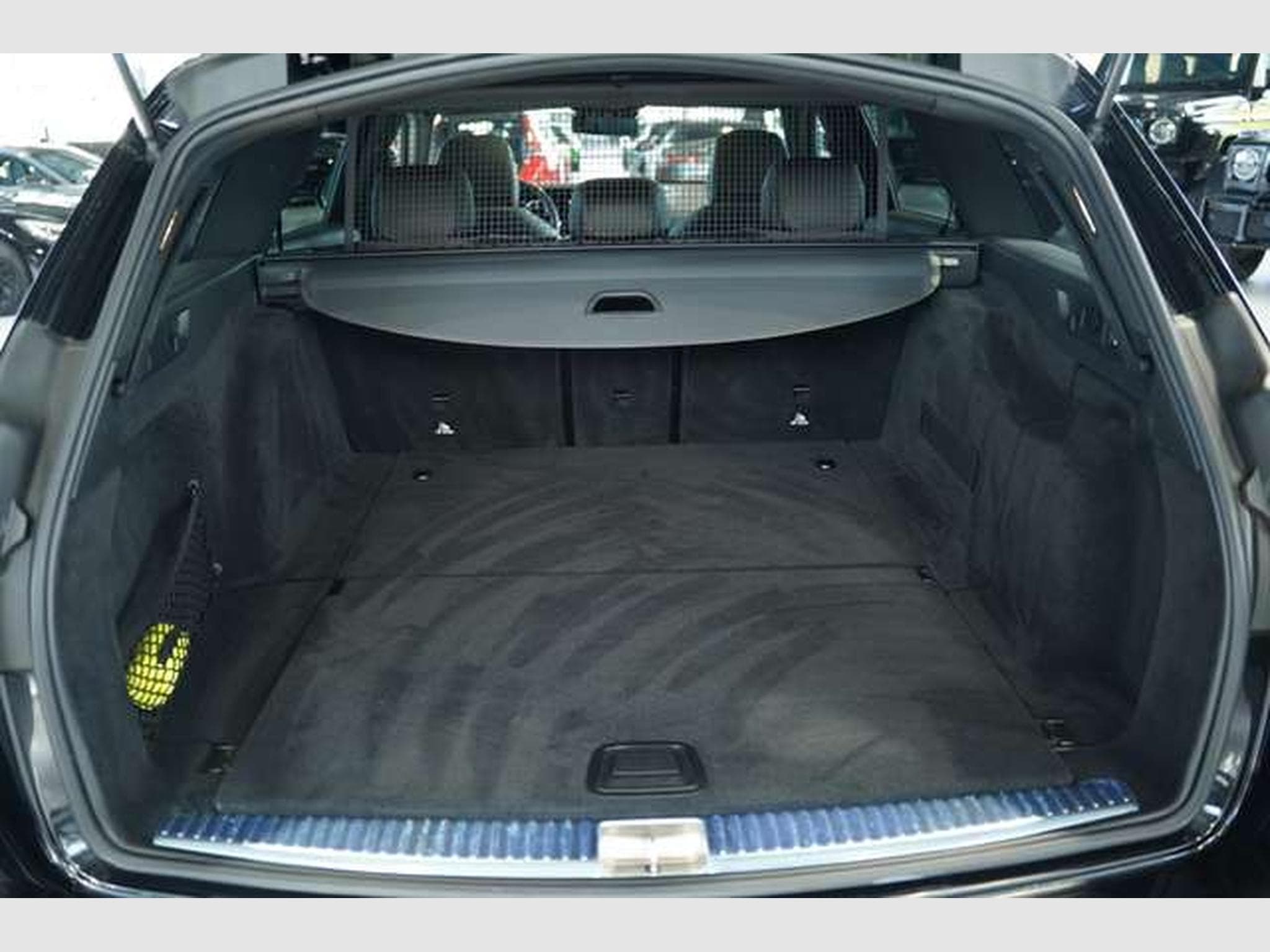 Mercedes E 300 d 4M T AMG Line 2H *Pano *BURM *Night *AHK (2022) - Photo 41