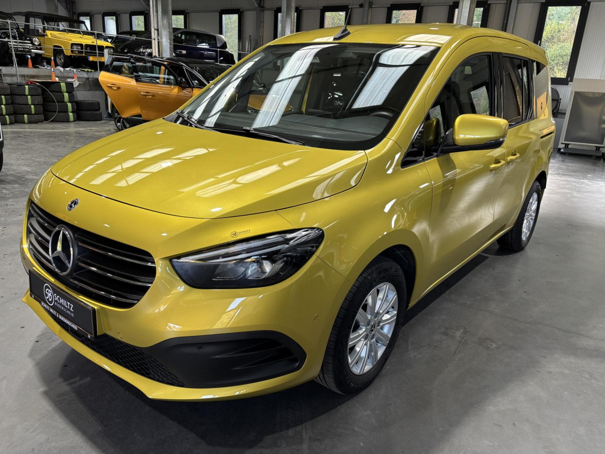Mercedes T T180 1.3 Progressive AT (2023) - Photo 6