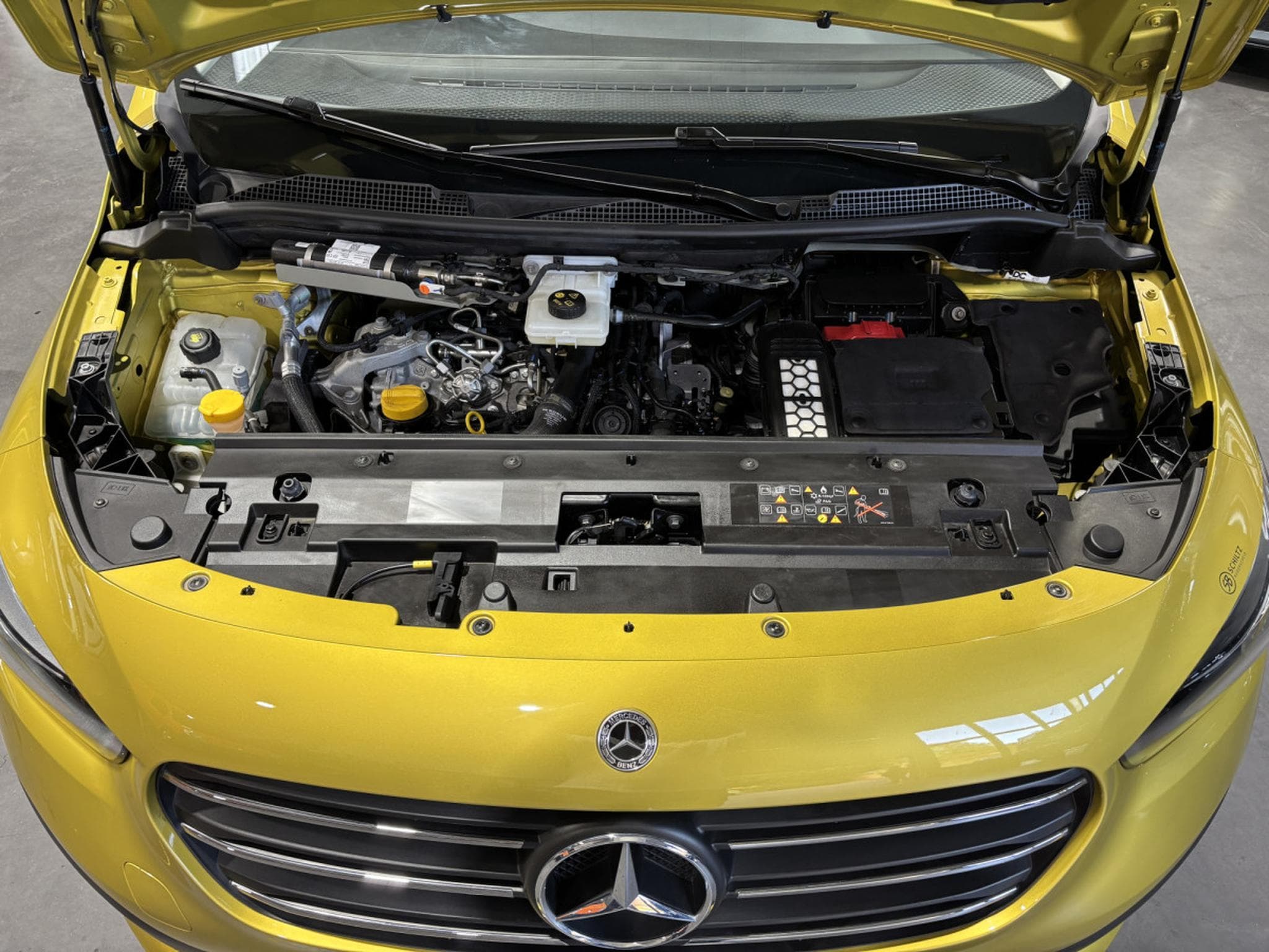 Mercedes T T180 1.3 Progressive AT (2023) - Photo 9