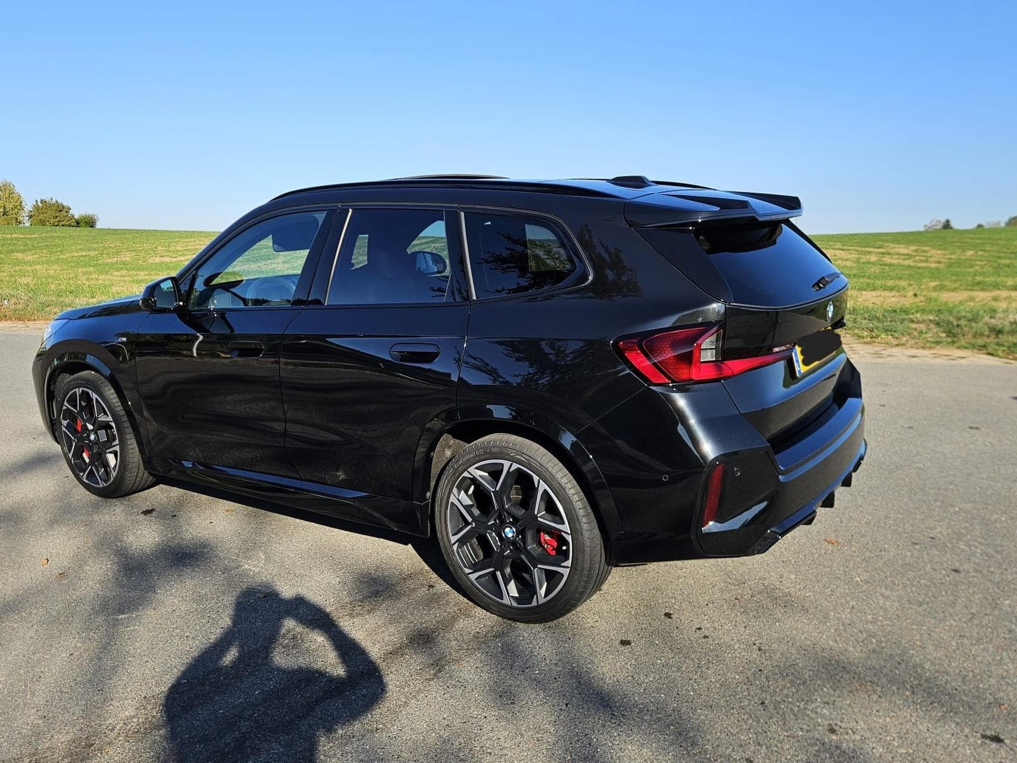 BMW X1 X-drive 23d (2025) - Photo 2