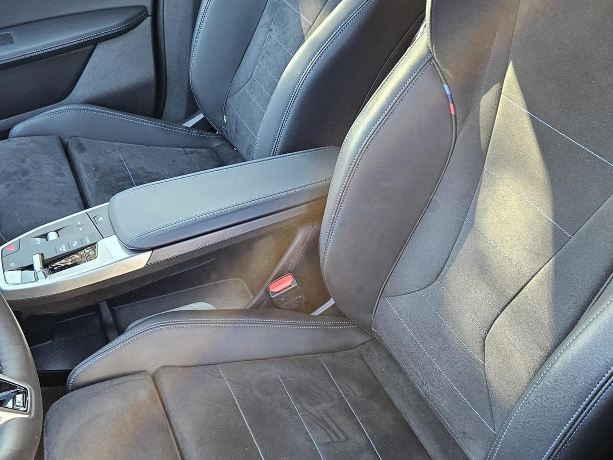 BMW X1 X-drive 23d (2025) - Photo 5