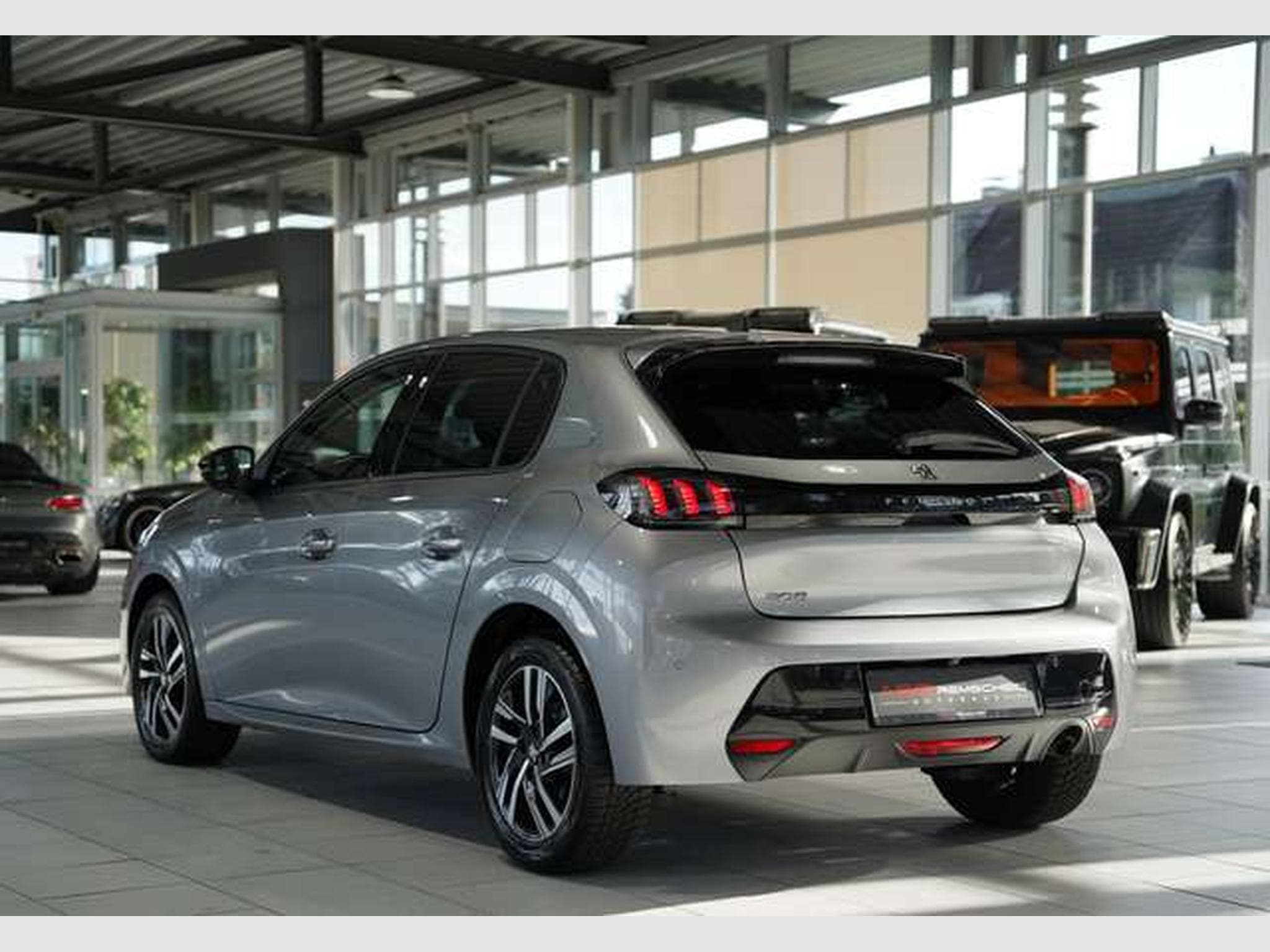 Peugeot 208 Allure Pack *DAB *Navi *Display *180° *Klima (2022) - Photo 9