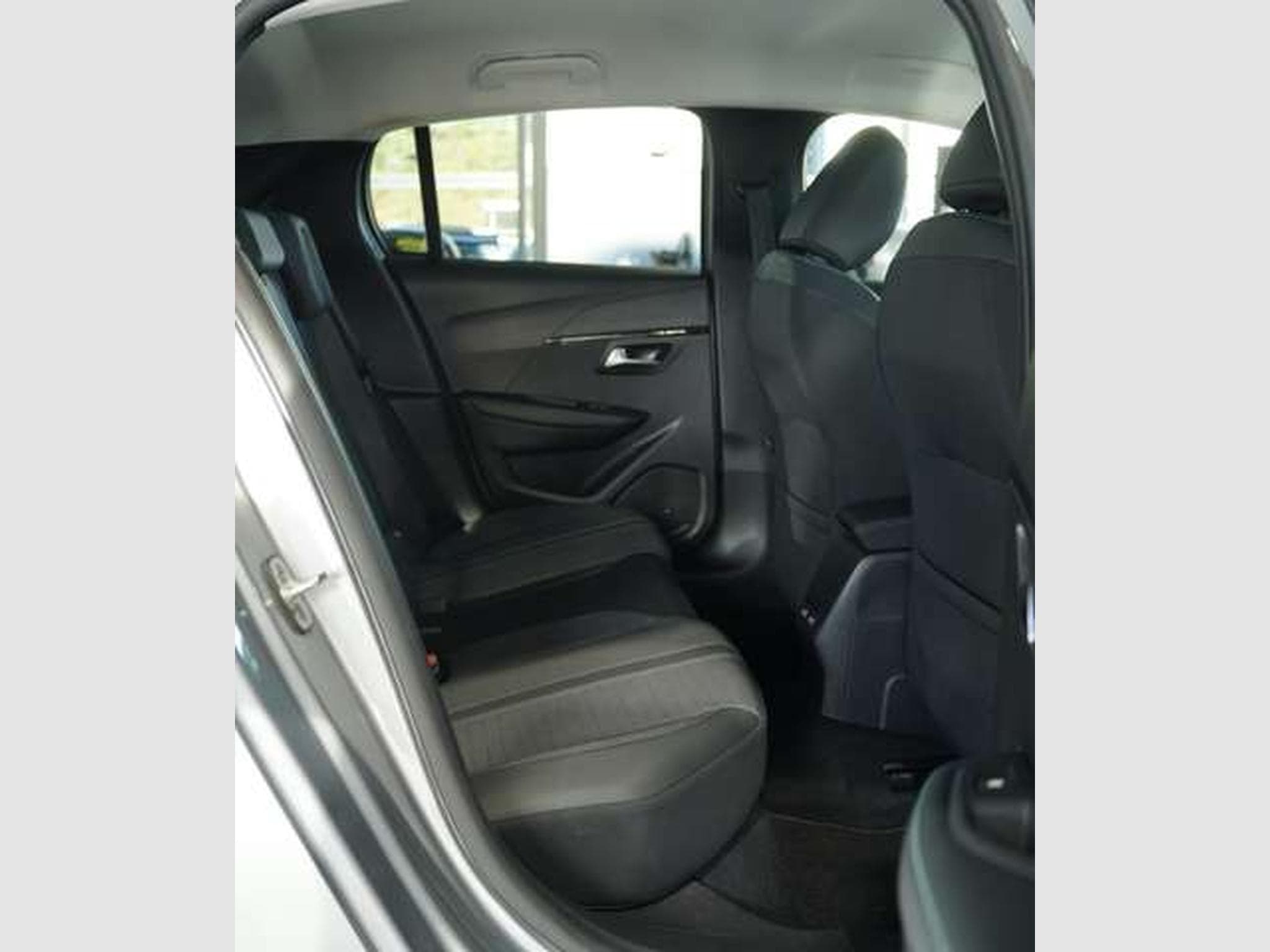 Peugeot 208 Allure Pack *DAB *Navi *Display *180° *Klima (2022) - Photo 17