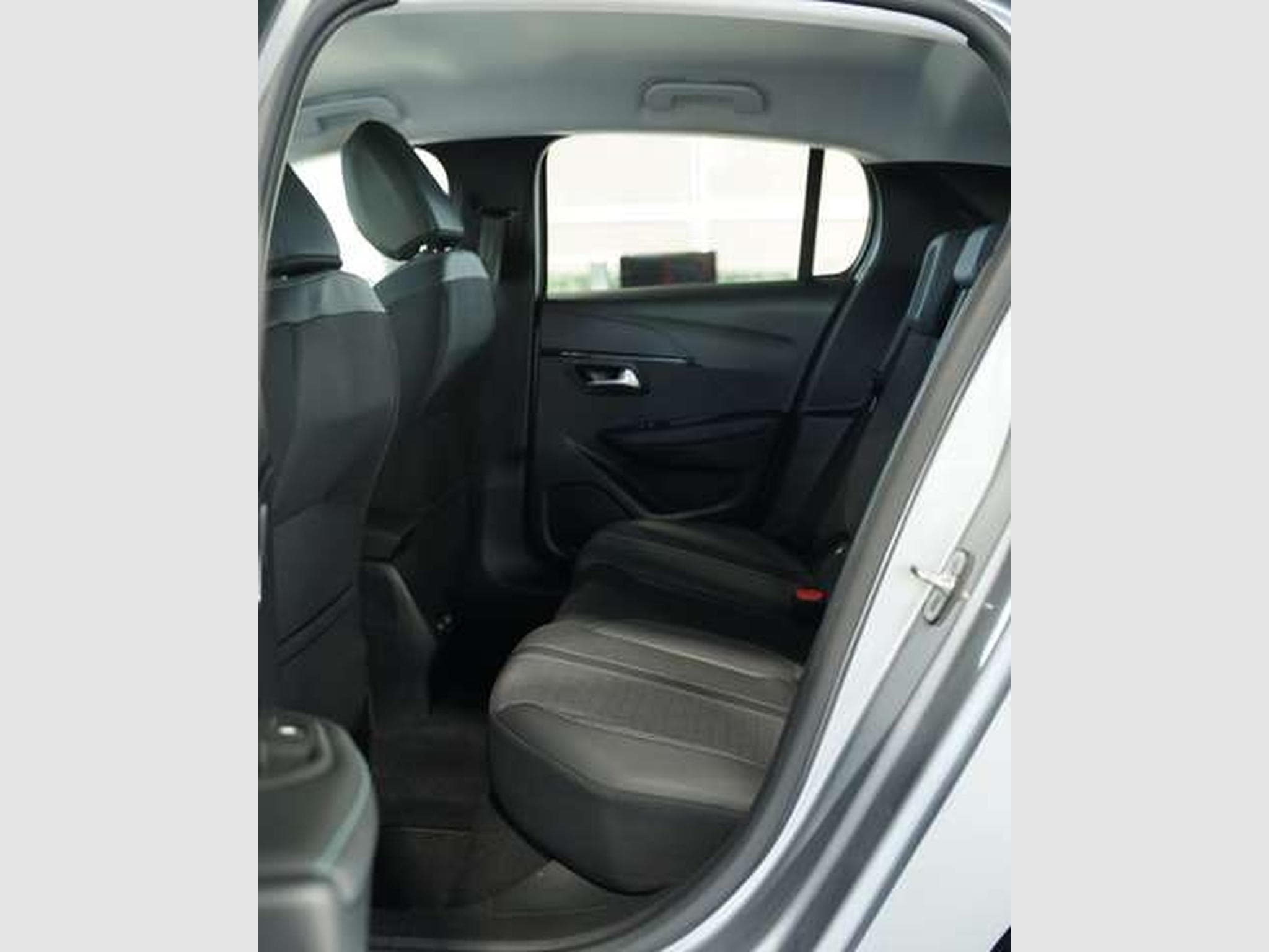 Peugeot 208 Allure Pack *DAB *Navi *Display *180° *Klima (2022) - Photo 18