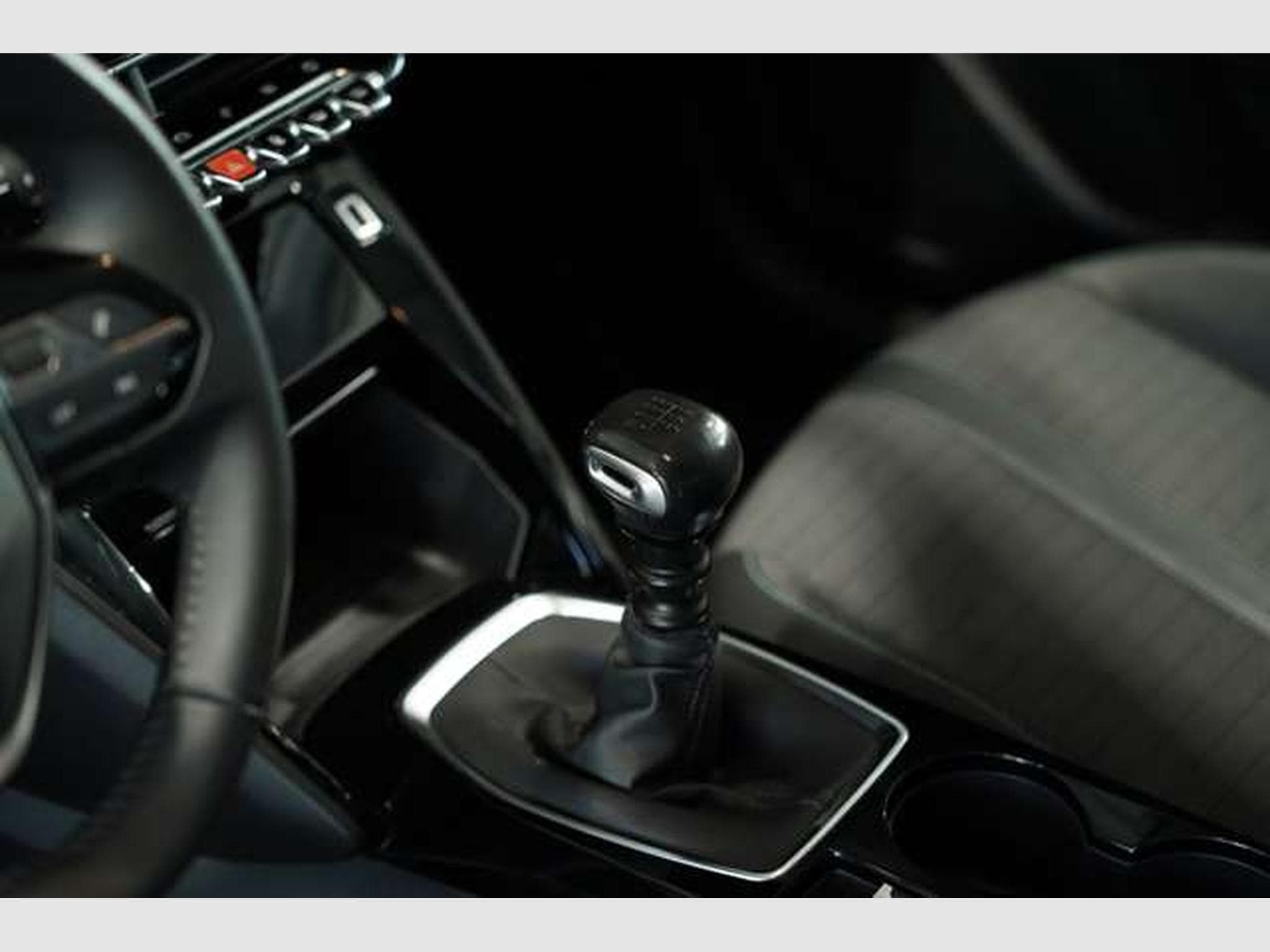 Peugeot 208 Allure Pack *DAB *Navi *Display *180° *Klima (2022) - Photo 23