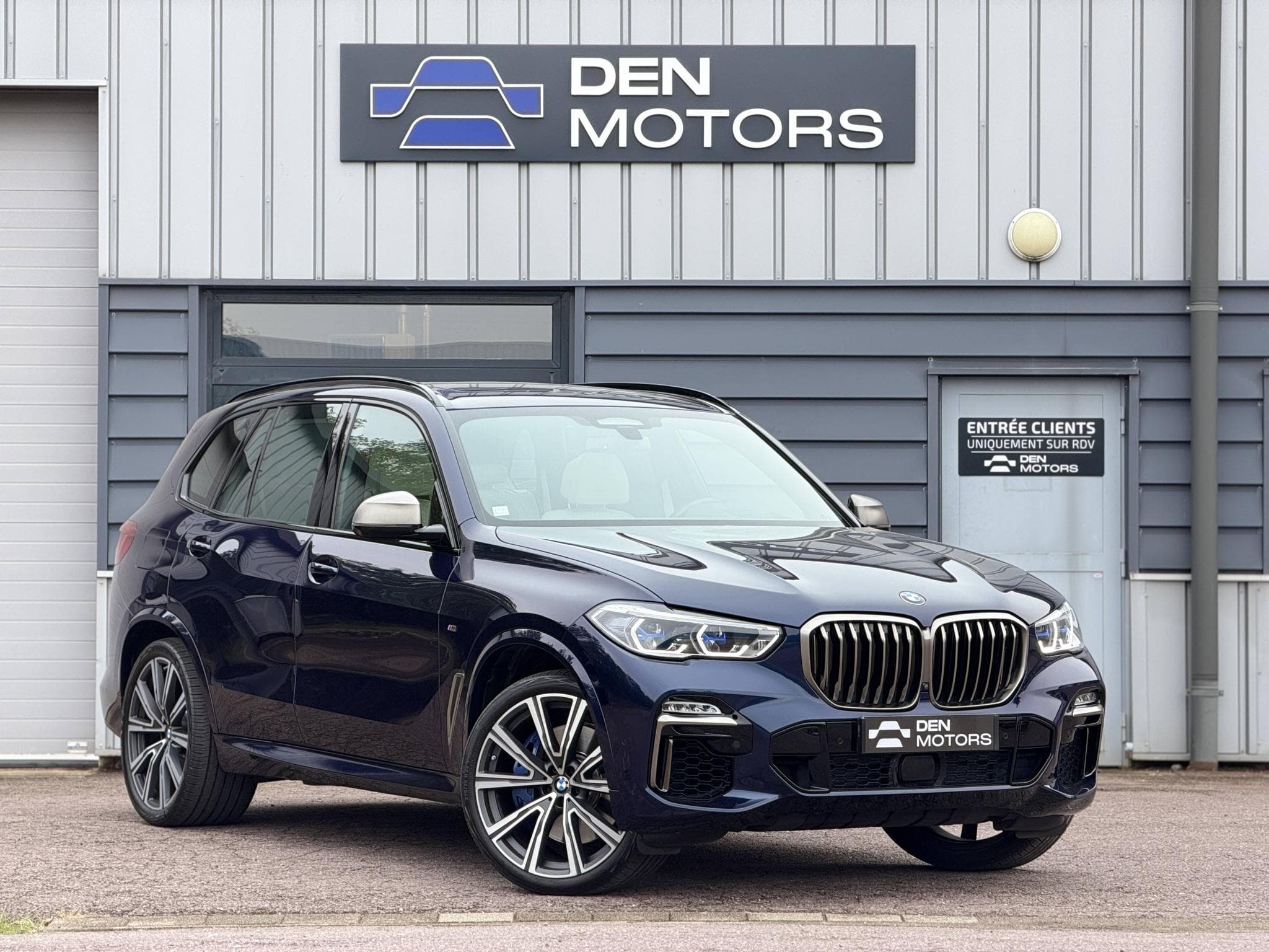 BMW X5 M50i 530ch / 1ère Main / TVA Récup / 30 330€ d'options / Nig (2019) - Photo 1
