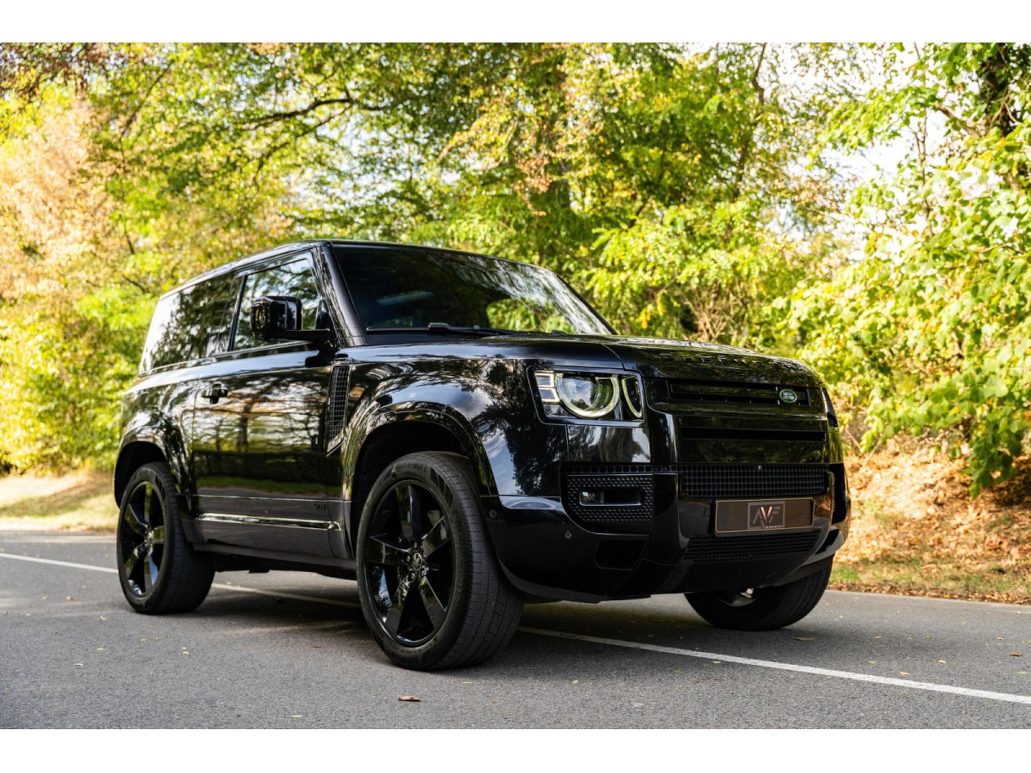 Land-Rover Defender 90 P525 BLACK PACK - V8 SUPERCHARGE (2024) - Photo 3