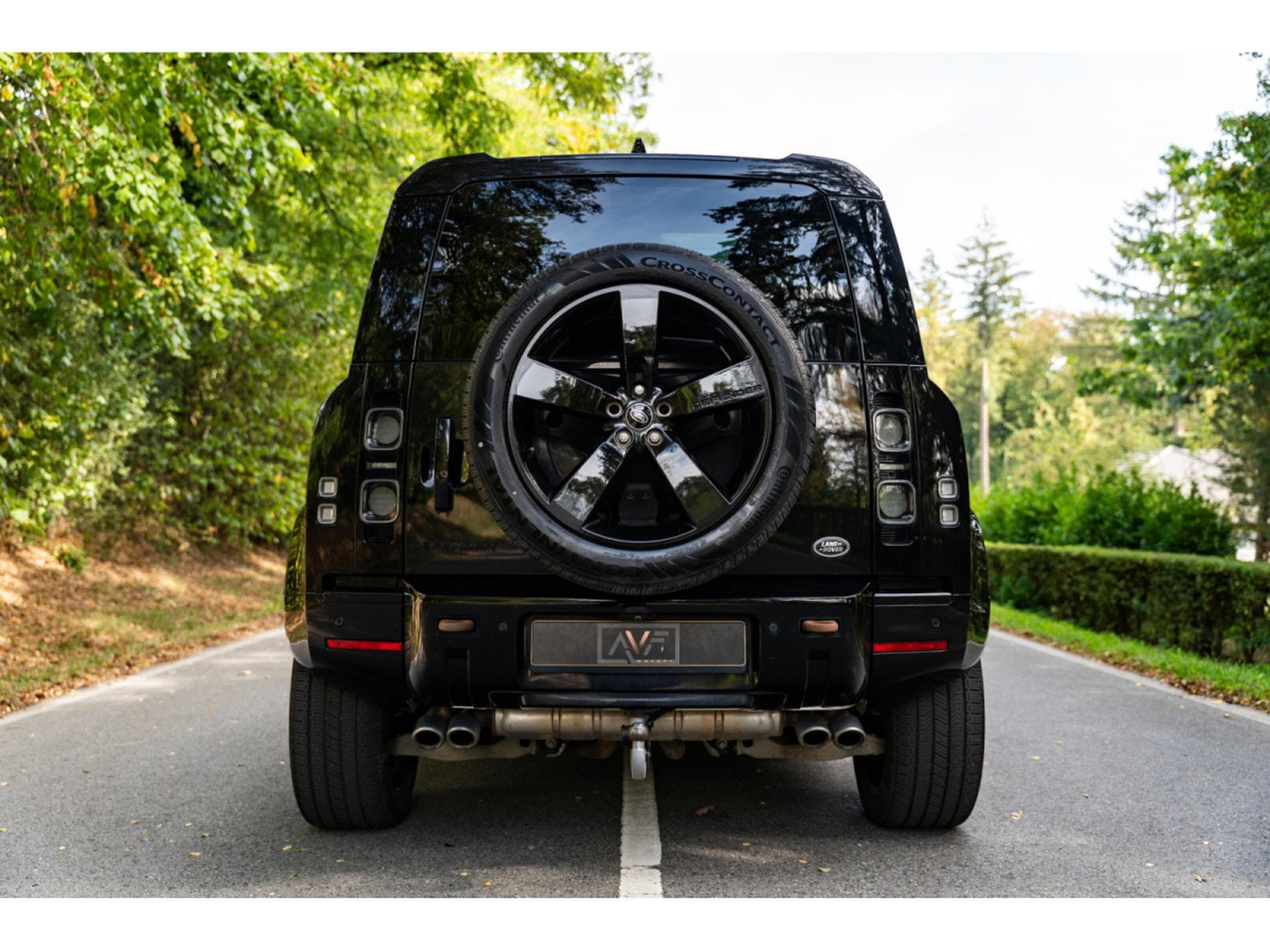 Land-Rover Defender 90 P525 BLACK PACK - V8 SUPERCHARGE (2024) - Photo 7