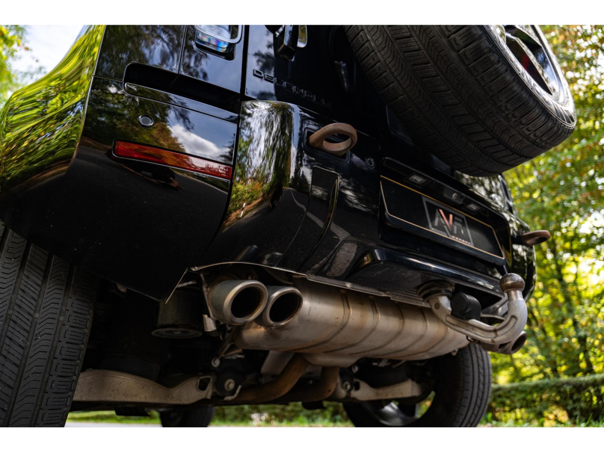 Land-Rover Defender 90 P525 BLACK PACK - V8 SUPERCHARGE (2024) - Photo 10