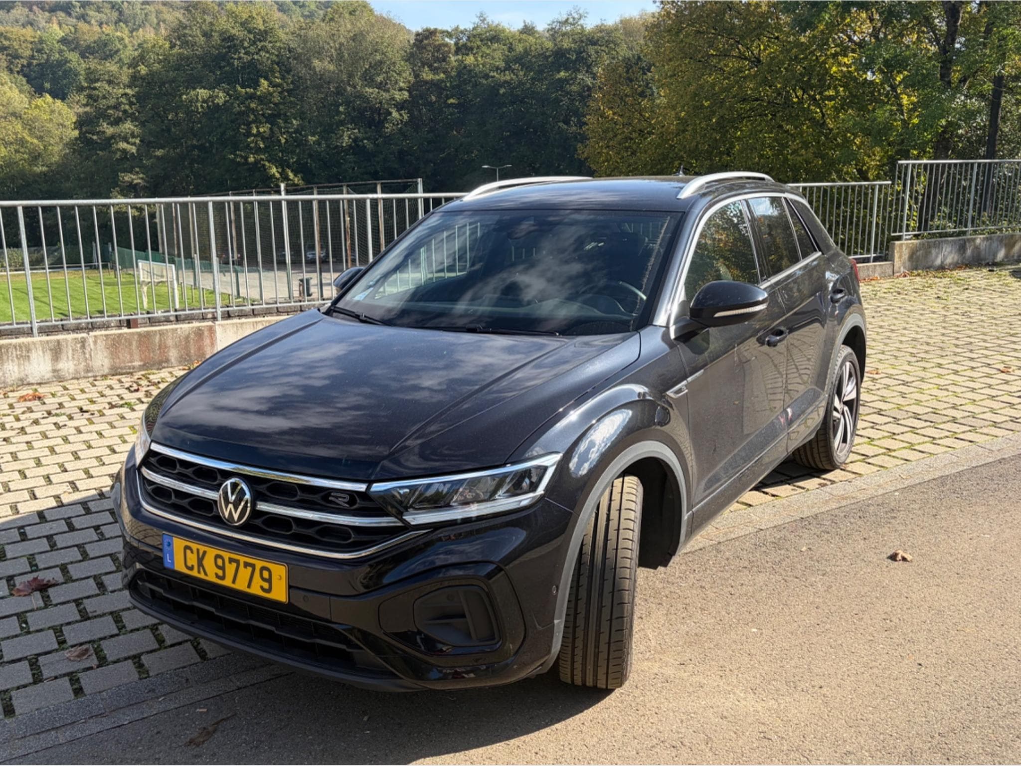 VW T-Roc R-Line 1,5 TSI (2022) - Foto 1