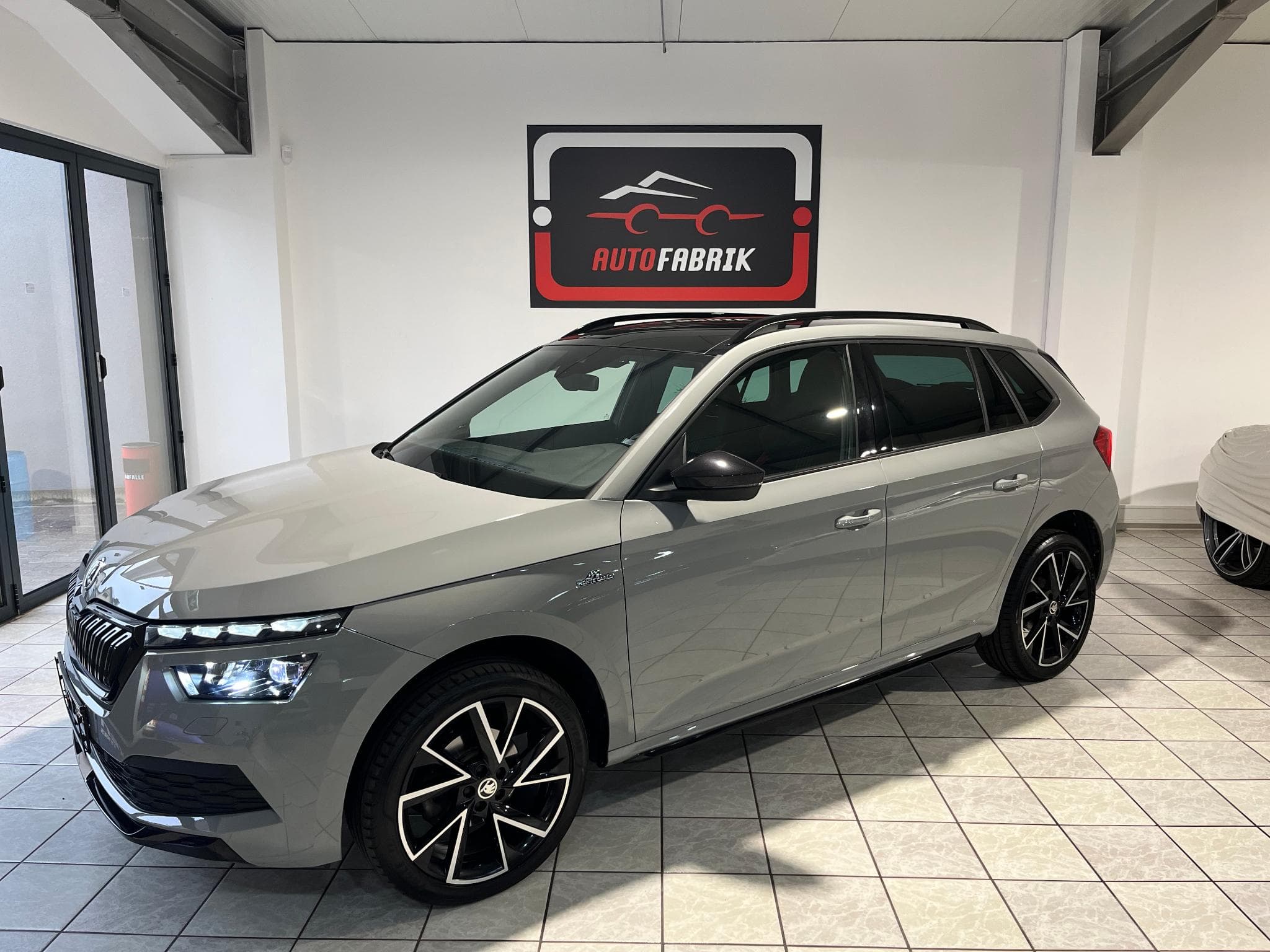 Skoda Kamiq 1.5 TSI DSG Monte Carlo (2021) - Photo 1
