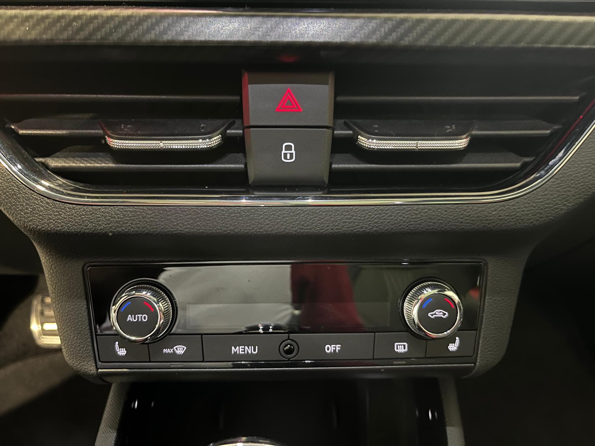 Skoda Kamiq 1.5 TSI DSG Monte Carlo (2021) - Photo 18