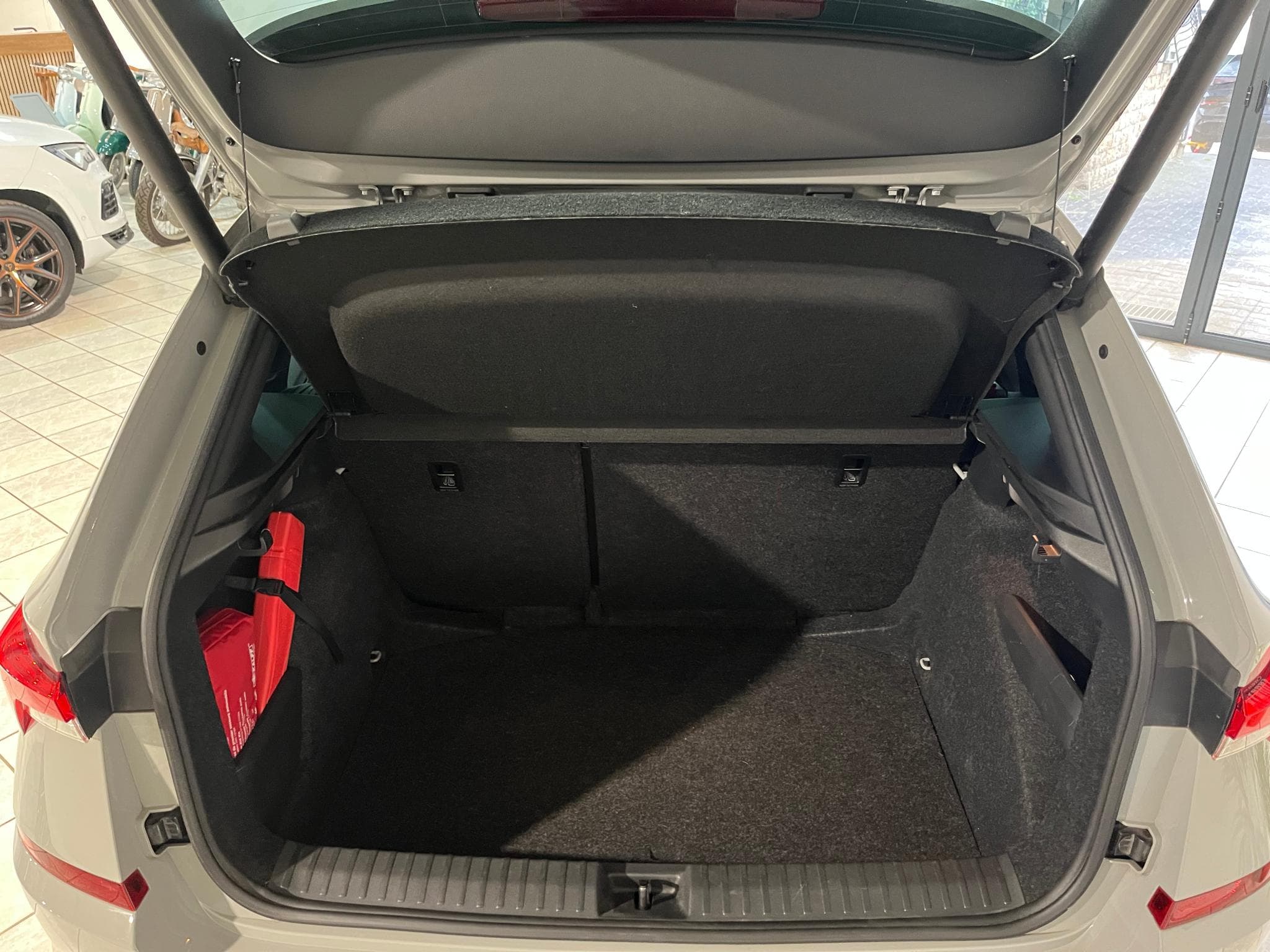 Skoda Kamiq 1.5 TSI DSG Monte Carlo (2021) - Photo 21