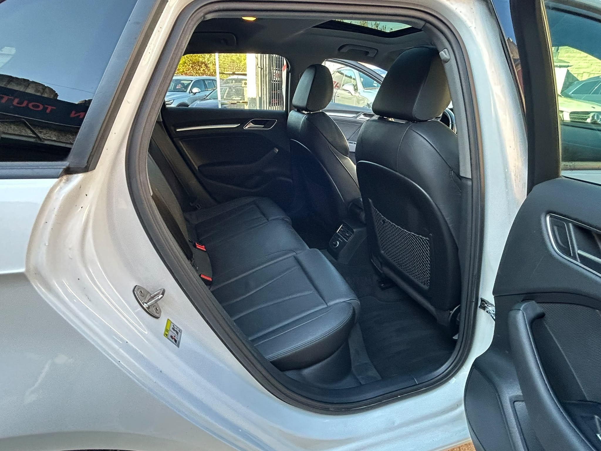 Audi A3 35 TDI 150CV SPORTBACK PANORAMA (2020) - Photo 10