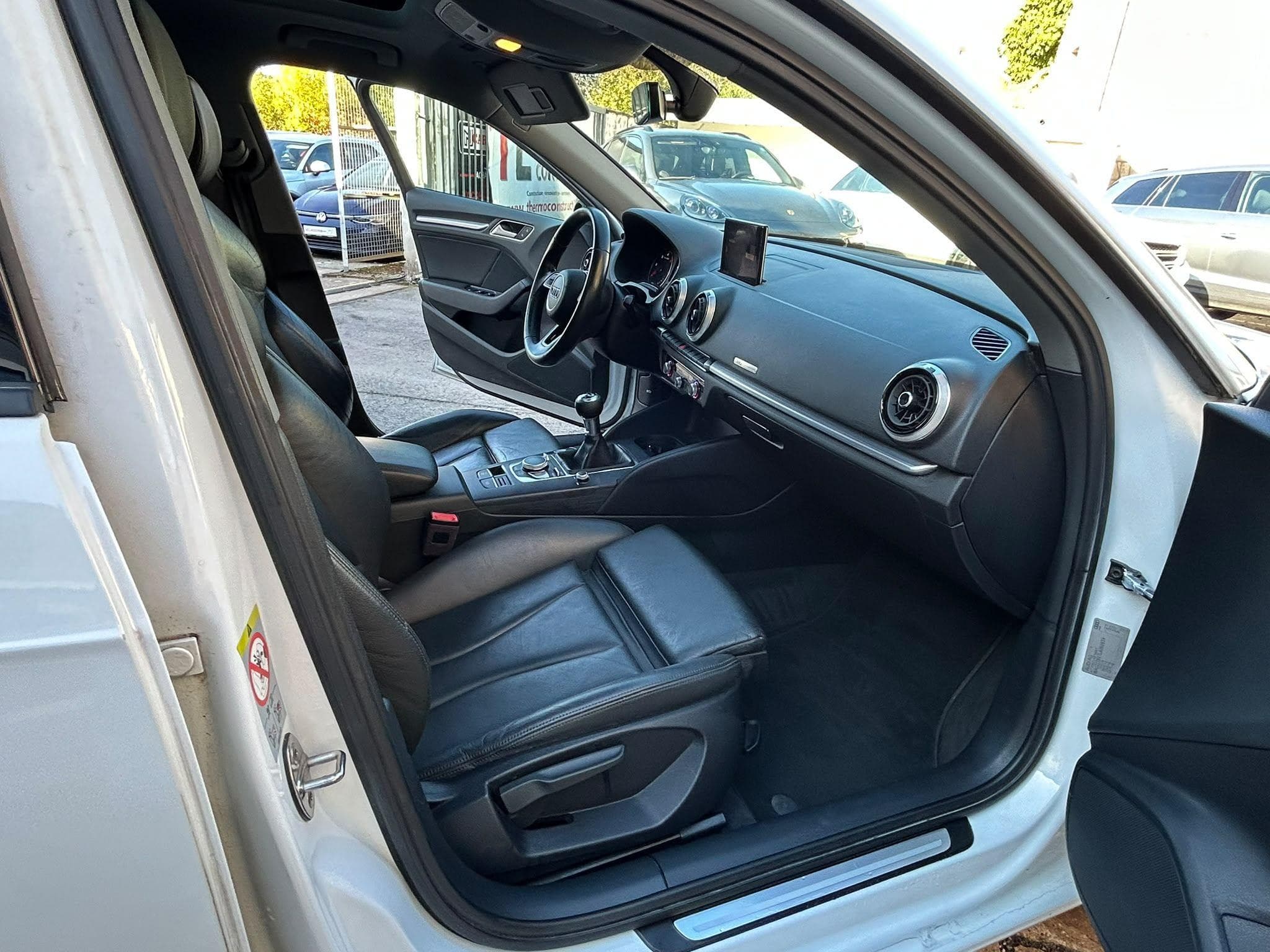 Audi A3 35 TDI 150CV SPORTBACK PANORAMA (2020) - Photo 12