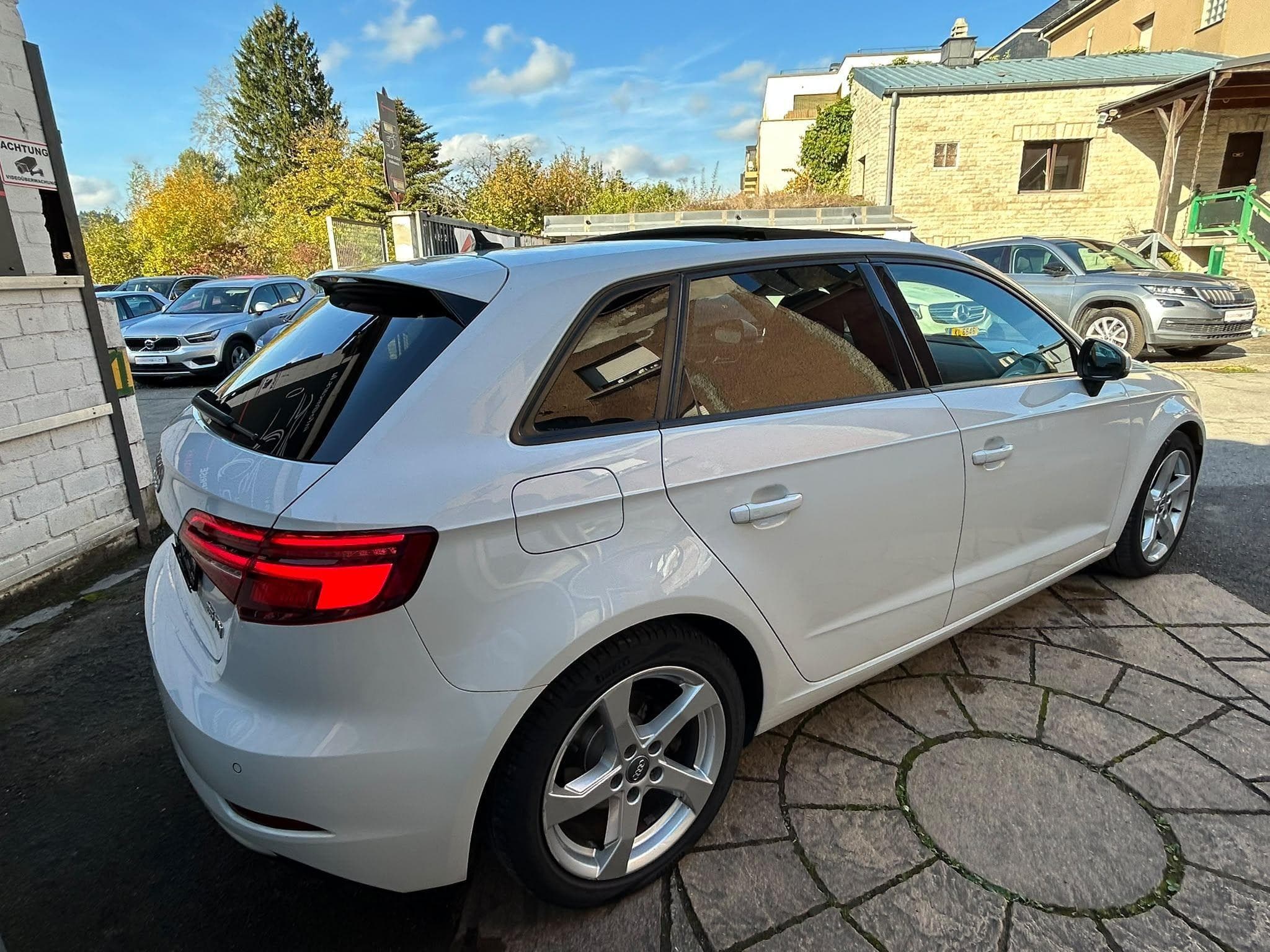 Audi A3 35 TDI 150CV SPORTBACK PANORAMA (2020) - Photo 6
