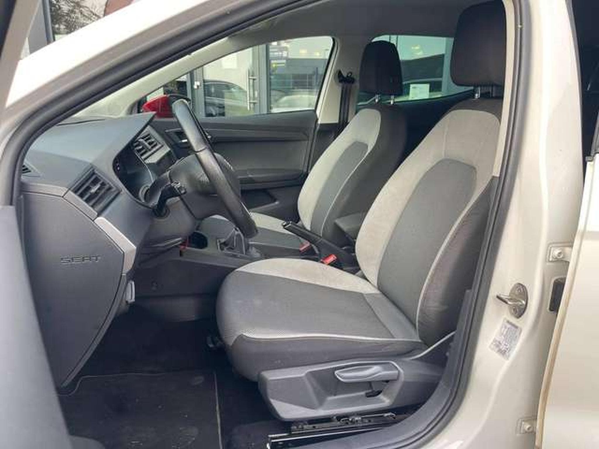 SEAT Ibiza Ibiza 1.0 TSI Vente privée (2020) - Foto 9