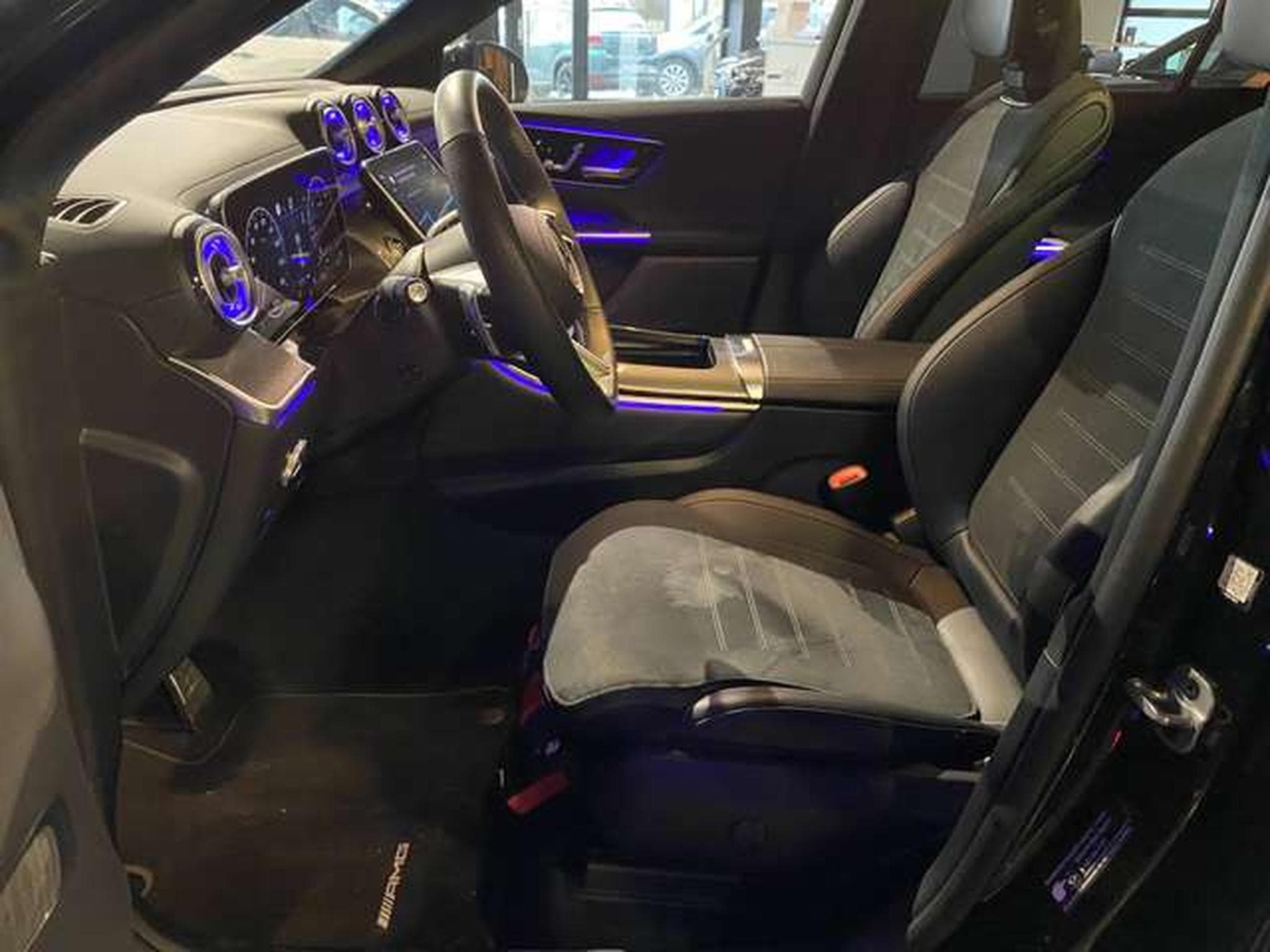 Mercedes GLC 220 GLC 220 d 4Matic 9G-TRONIC  AMG Line Jusqu'à 36 mois de gara (2025) - Photo 11