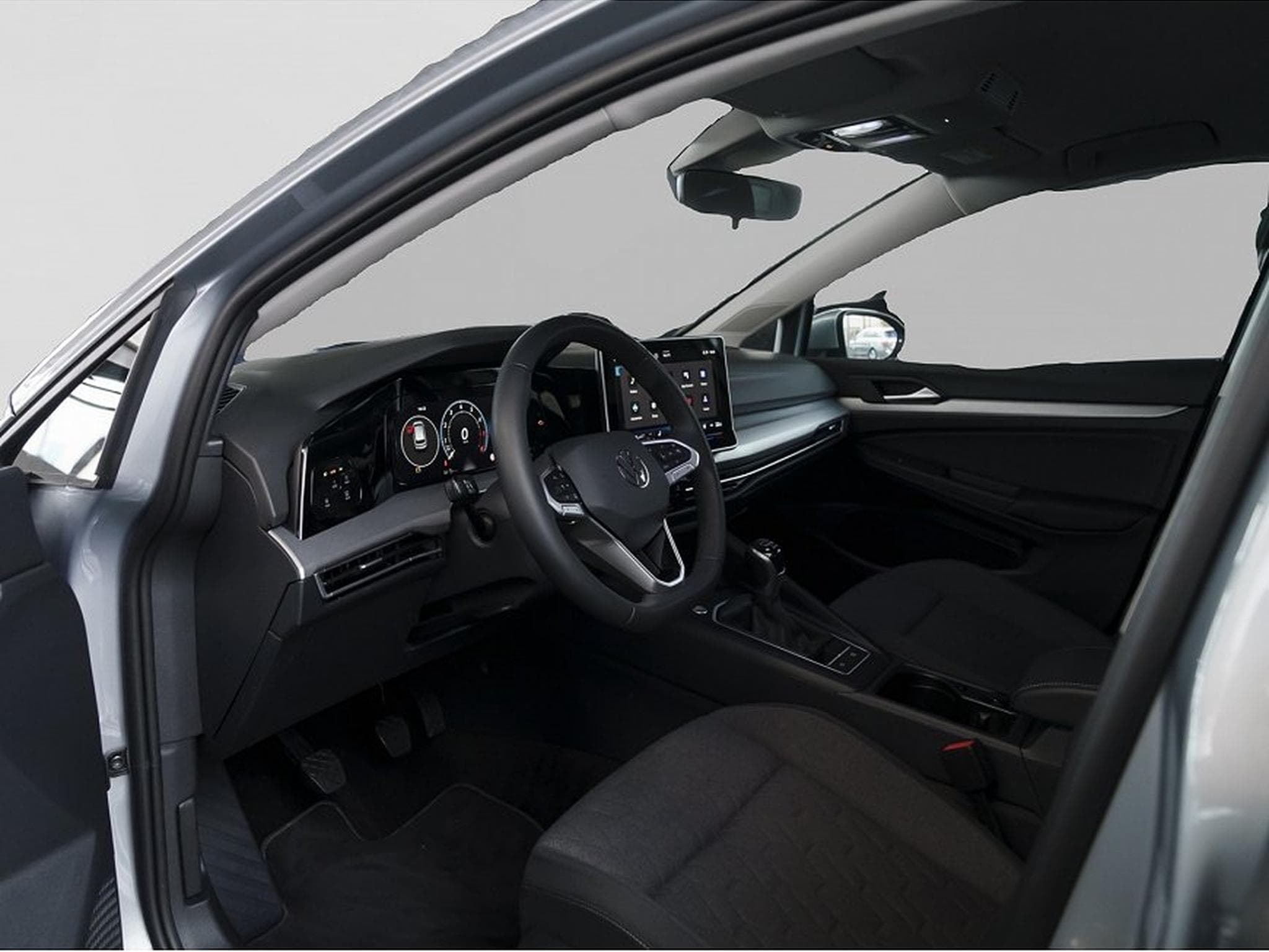 VW Golf (2025) - Photo 6