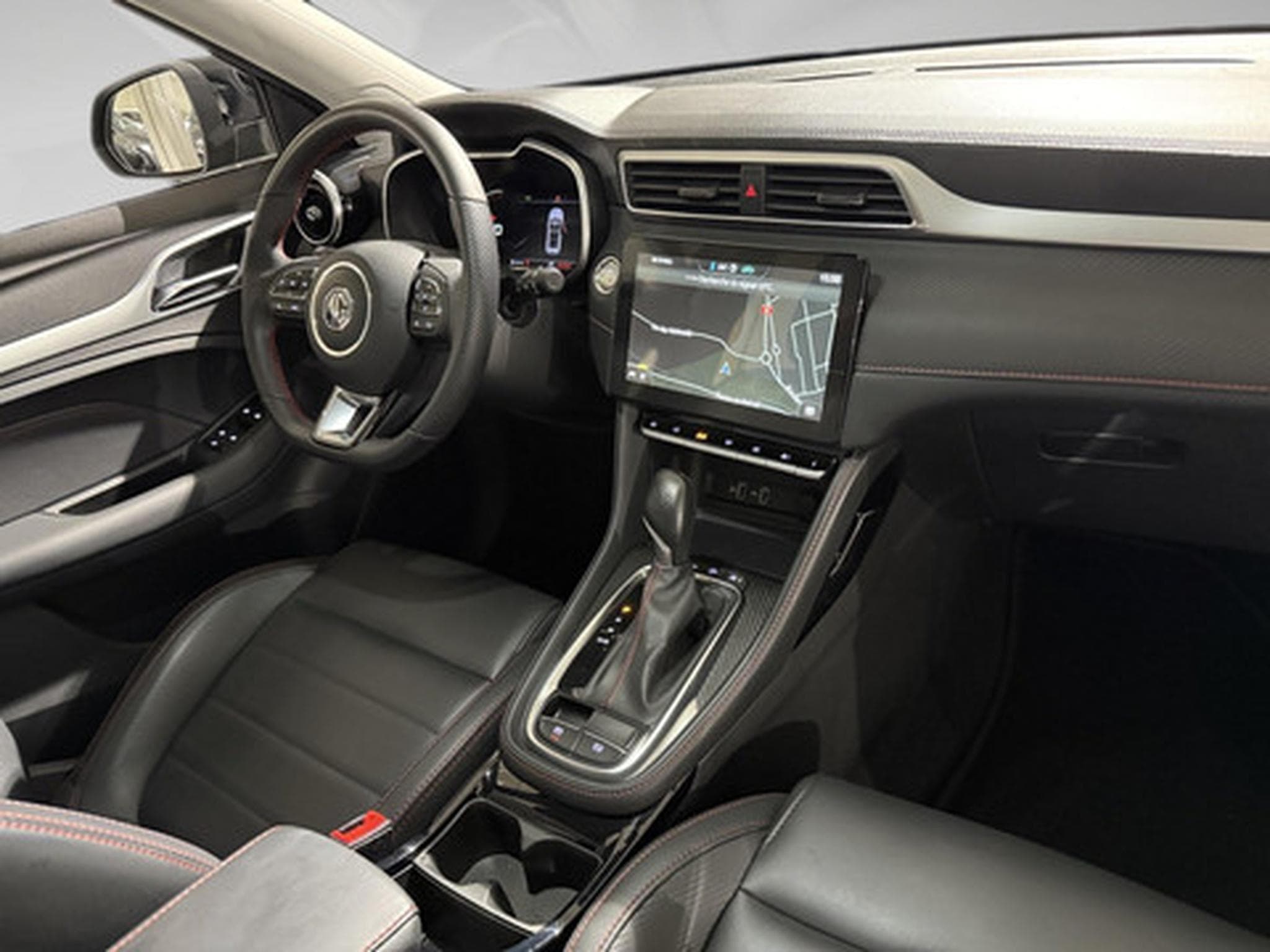 MG ZS 1.0 T-GDi MT LUXURY (2024) - Photo 7