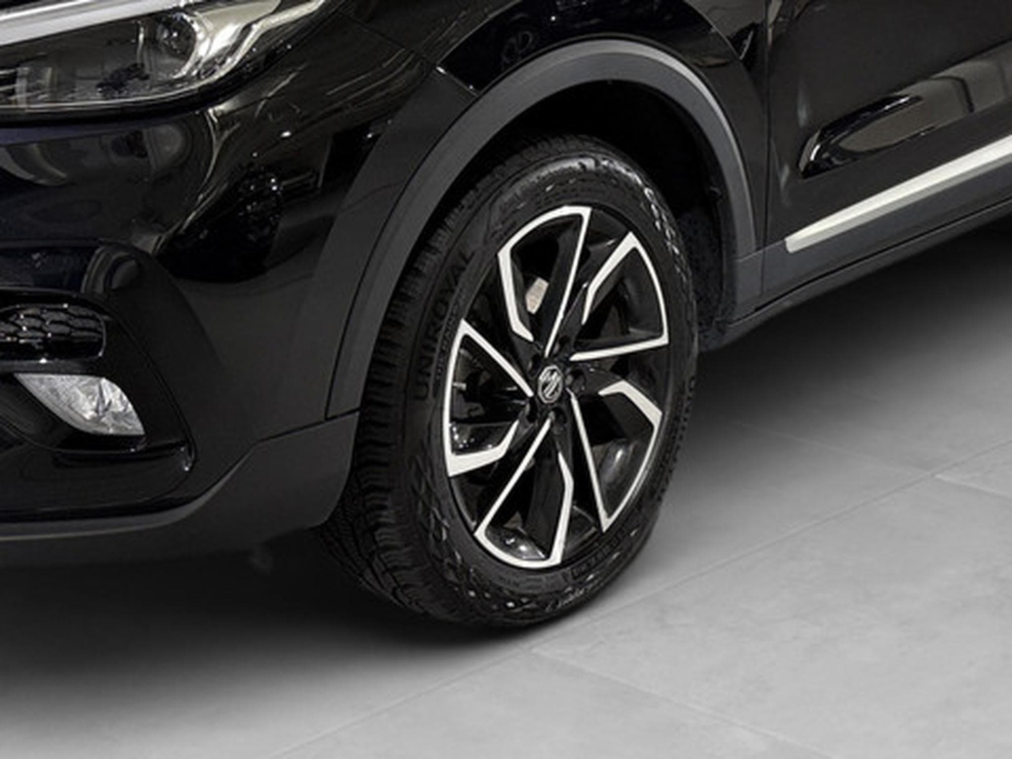 MG ZS 1.0 T-GDi MT LUXURY (2024) - Photo 20