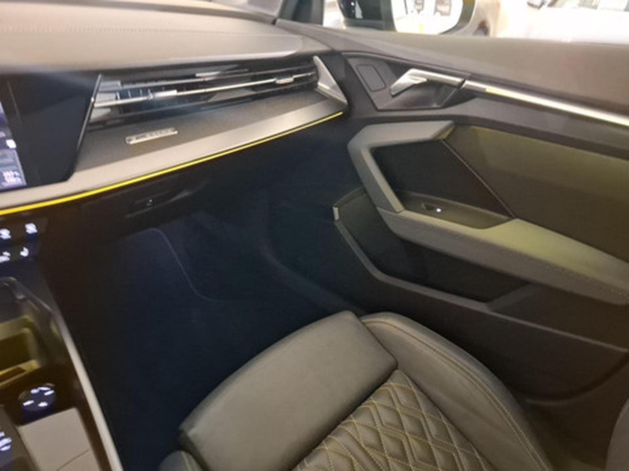 Audi S3 2.0 TFSI S3 S tronic quattro Sportback (2021) - Foto 9