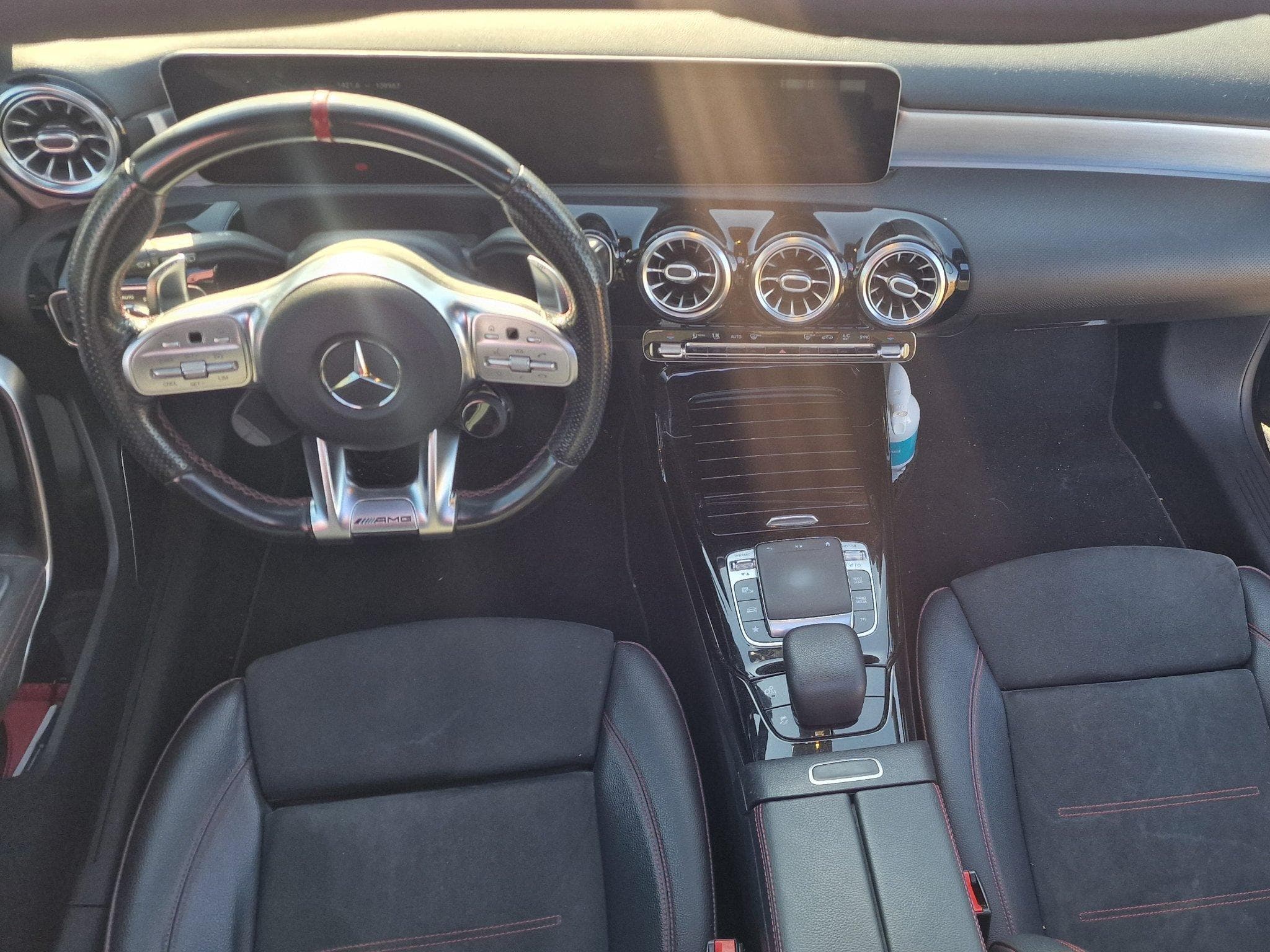Mercedes A 35 AMG AMG 4 MATIC (2020) - Photo 3