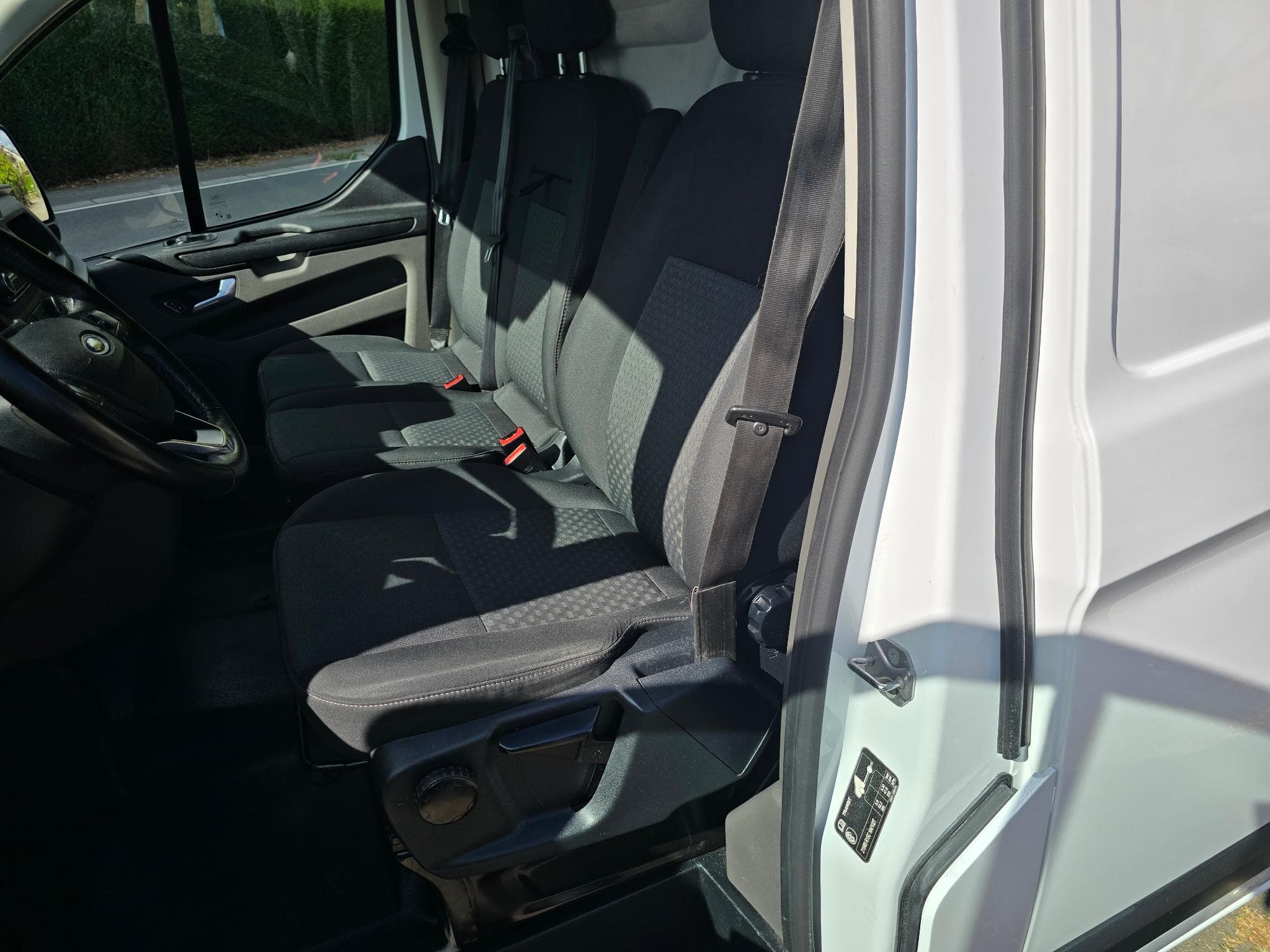 Ford Transit Custom 2.0 TDCI Navi clim 3,4 T 13590 HT (2021) - Foto 11