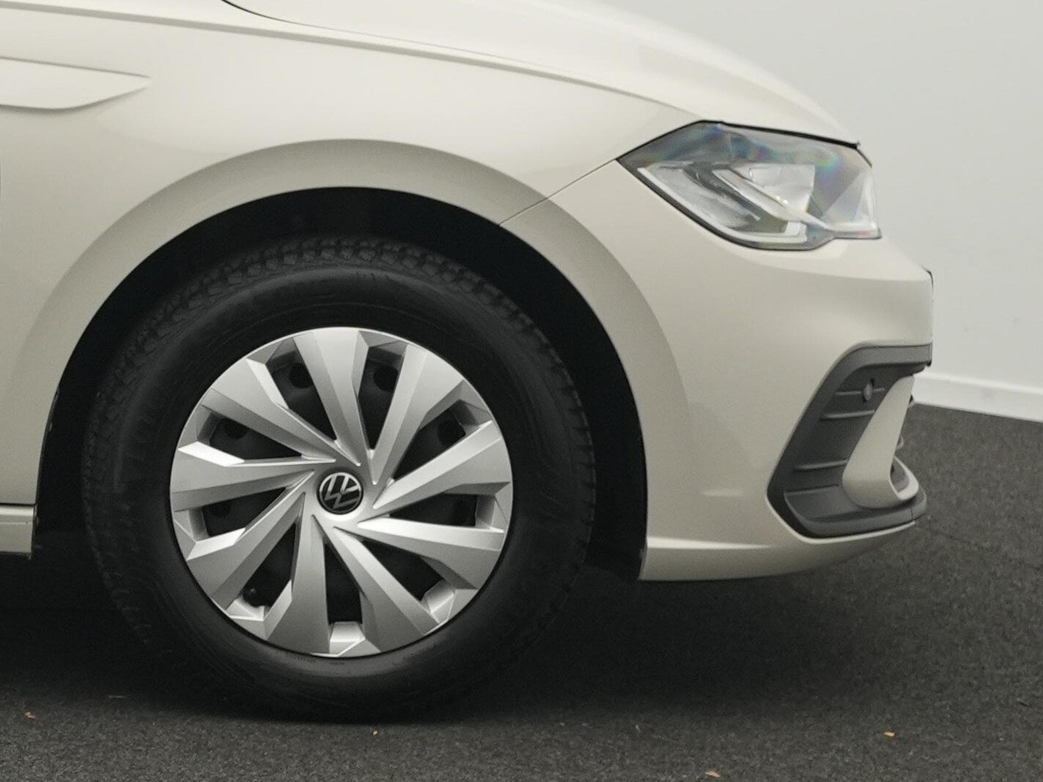 VW Polo 1.0 TSI Life LED+Navi+Apple+ (2023) - Foto 8