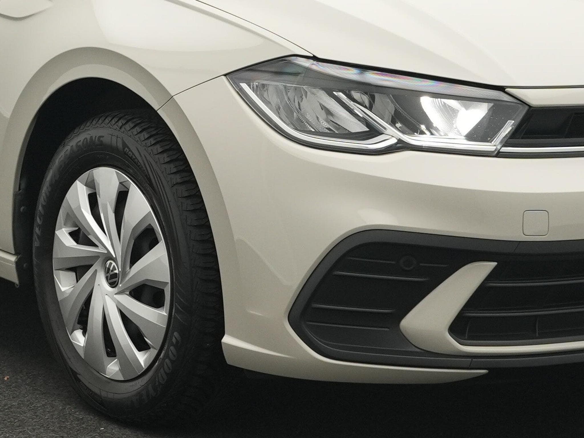 VW Polo 1.0 TSI Life LED+Navi+Apple+ (2023) - Foto 9