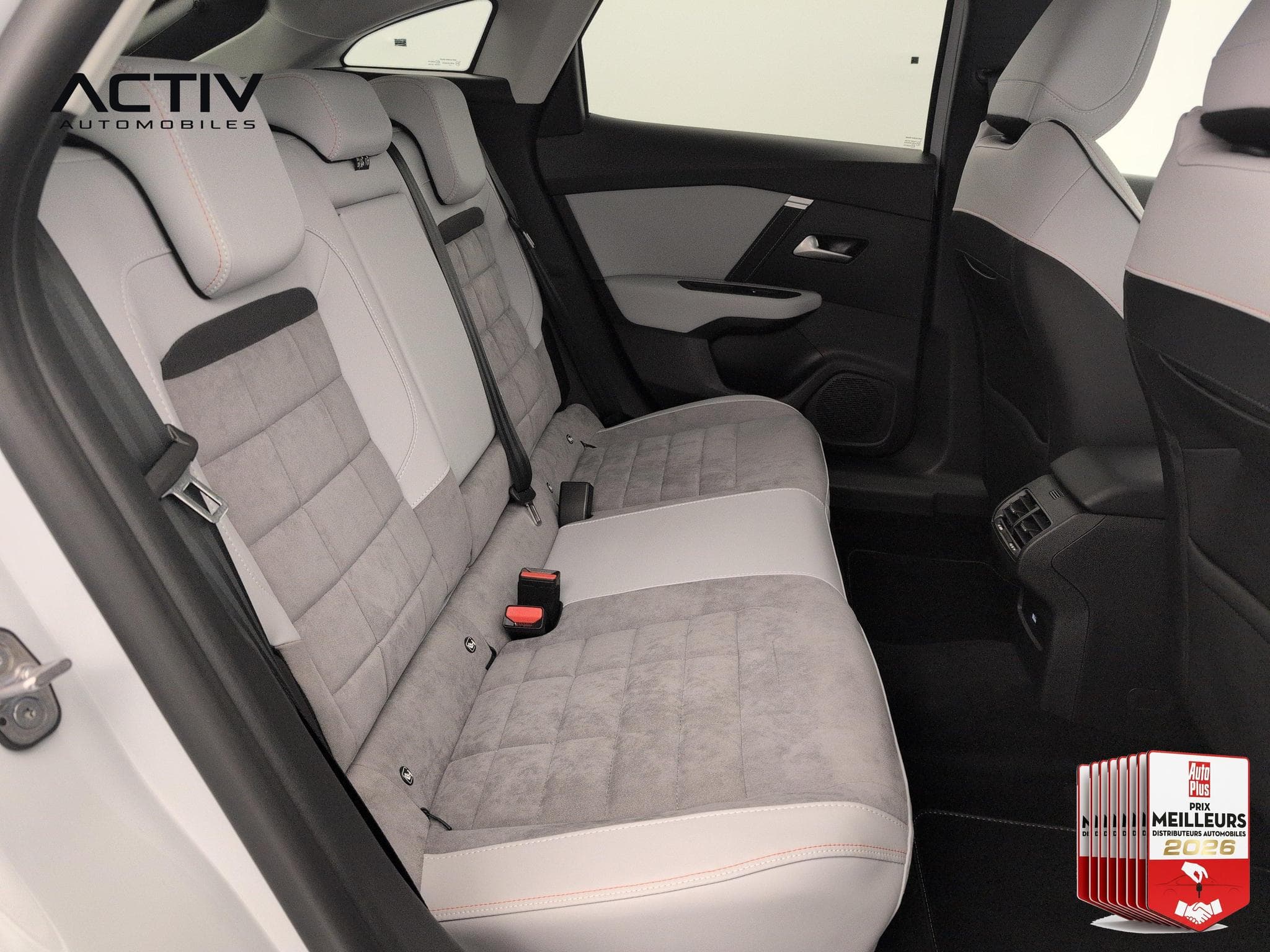 Citroën C4 PureTech 130 EAT8 Max (2025) - Foto 10