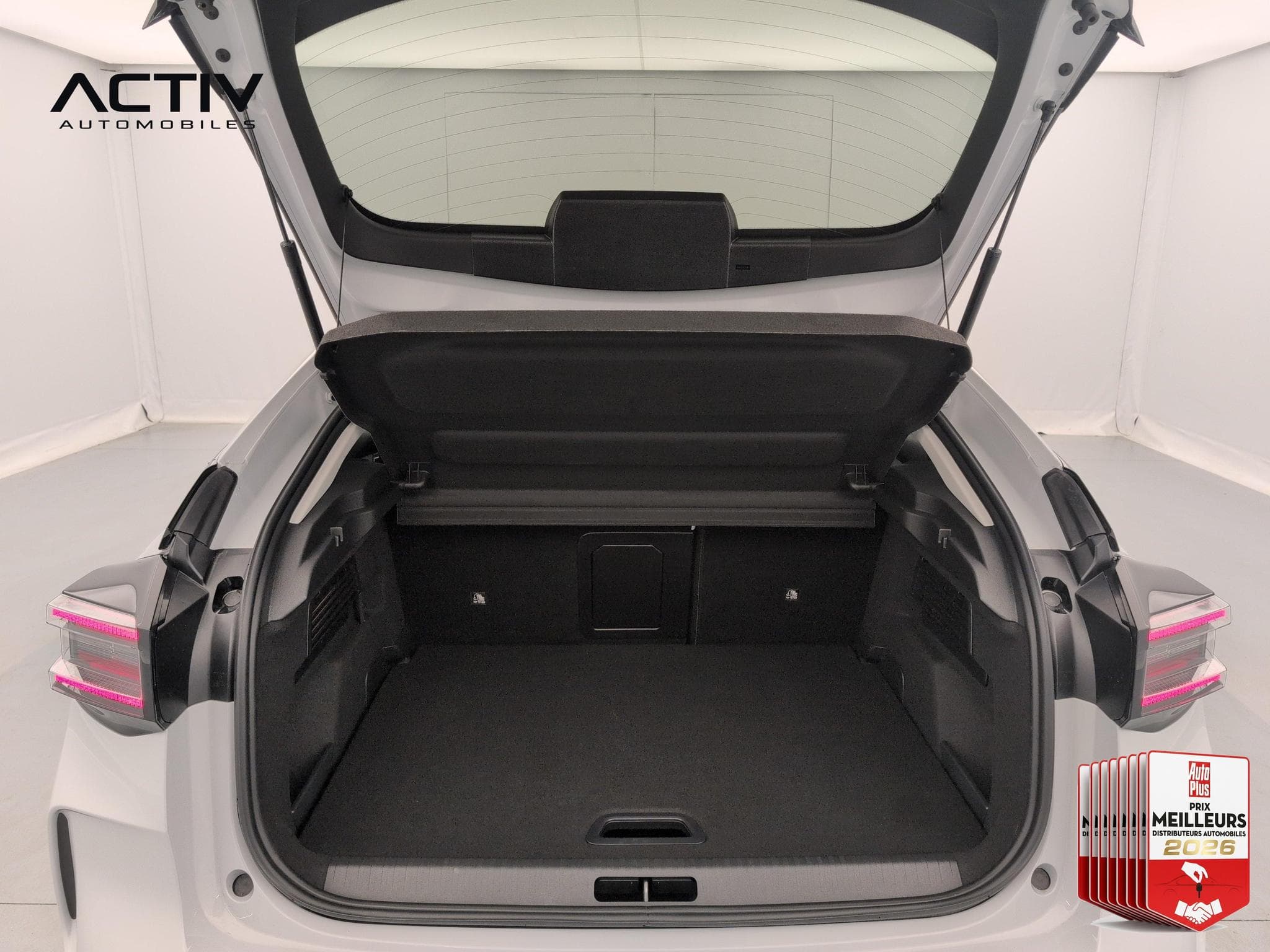 Citroën C4 PureTech 130 EAT8 Max (2025) - Foto 11