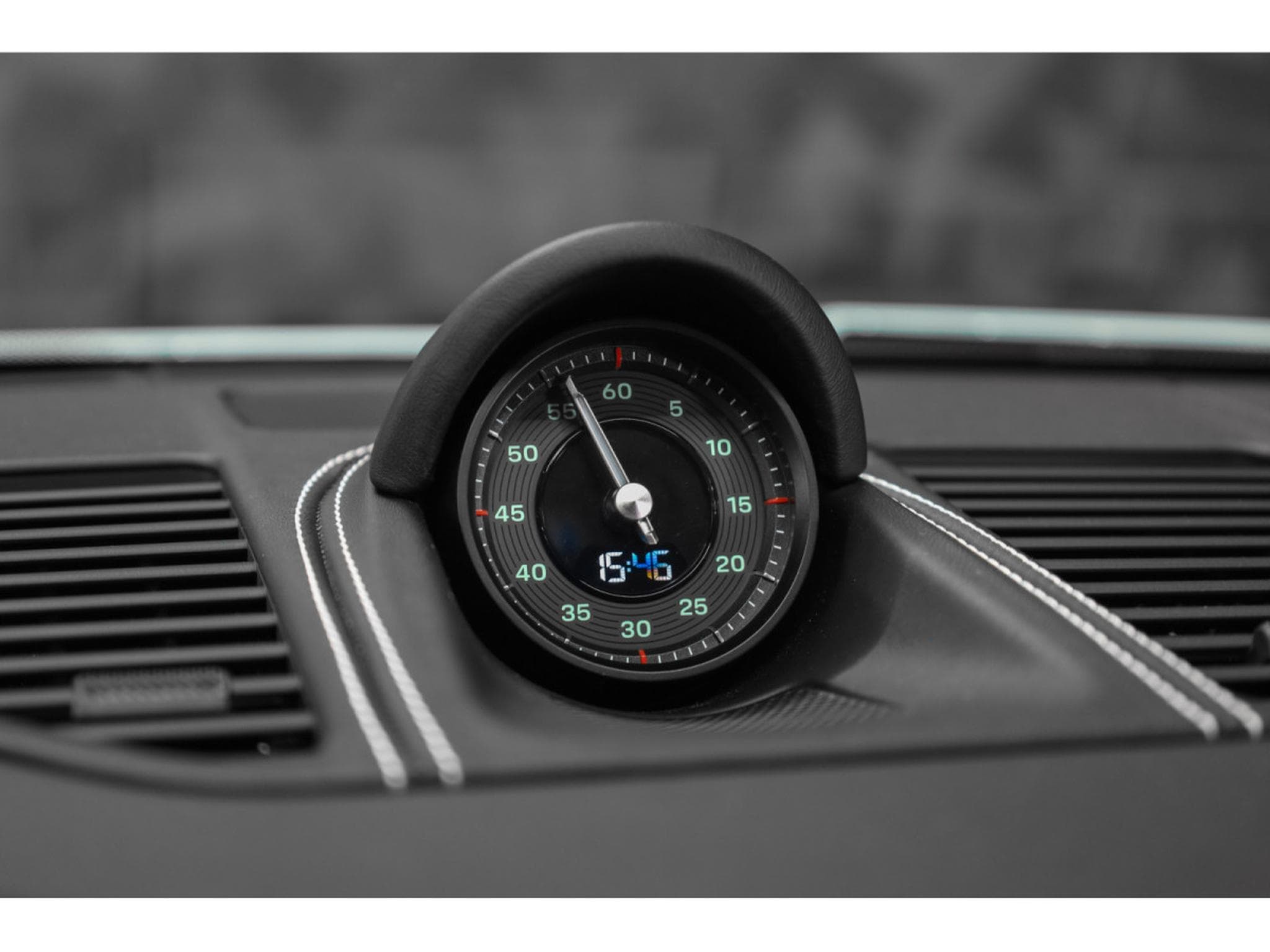 Porsche 911 911 S/T - 1261 OF 1963 / PTS SHADE GREEN METALLIC (2024) - Photo 14