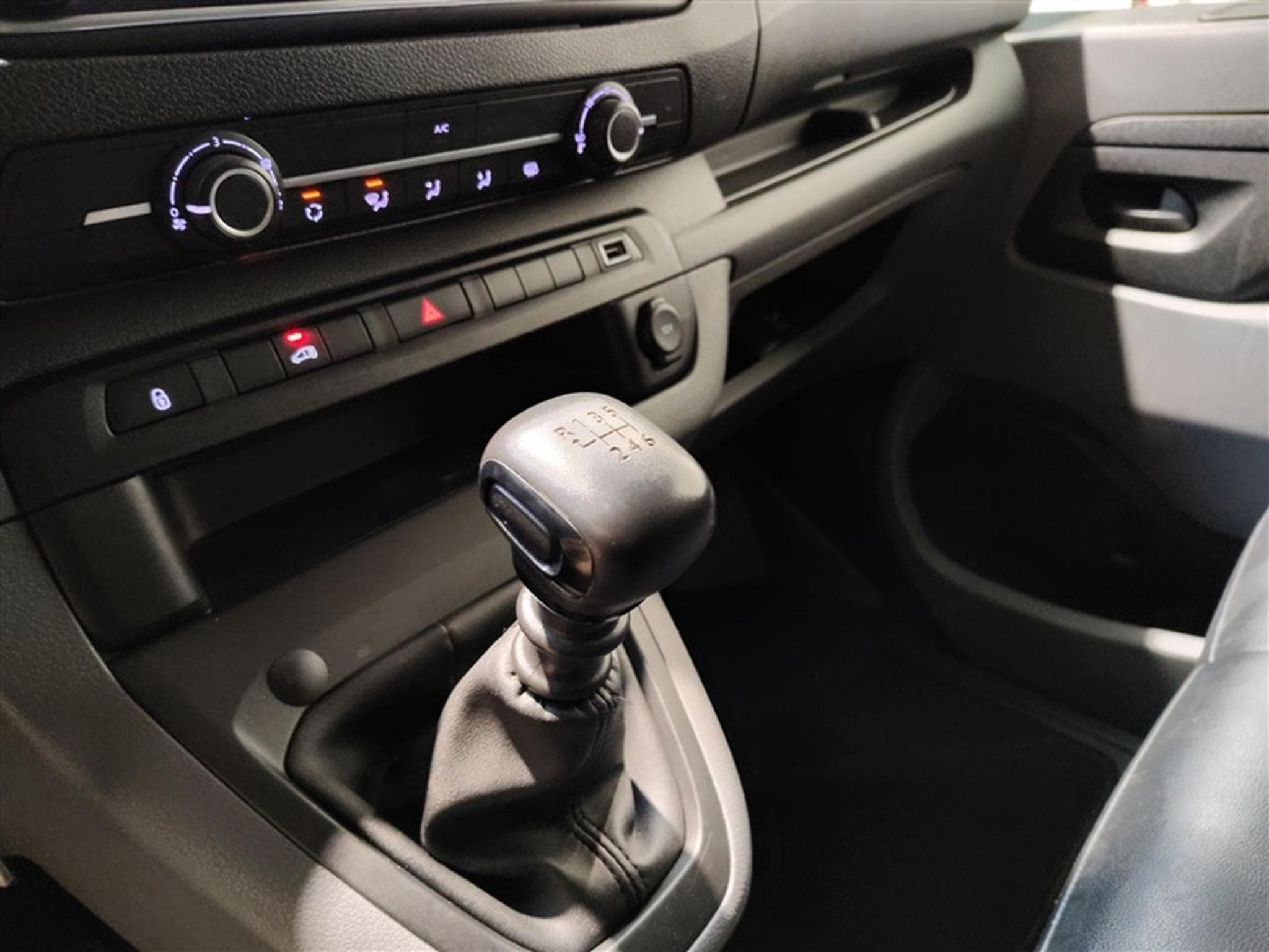 Peugeot Expert 1.5 BlueHDi L2 Std Premium CU+ S&S(EU6.3) N°174 (2021) - Foto 13