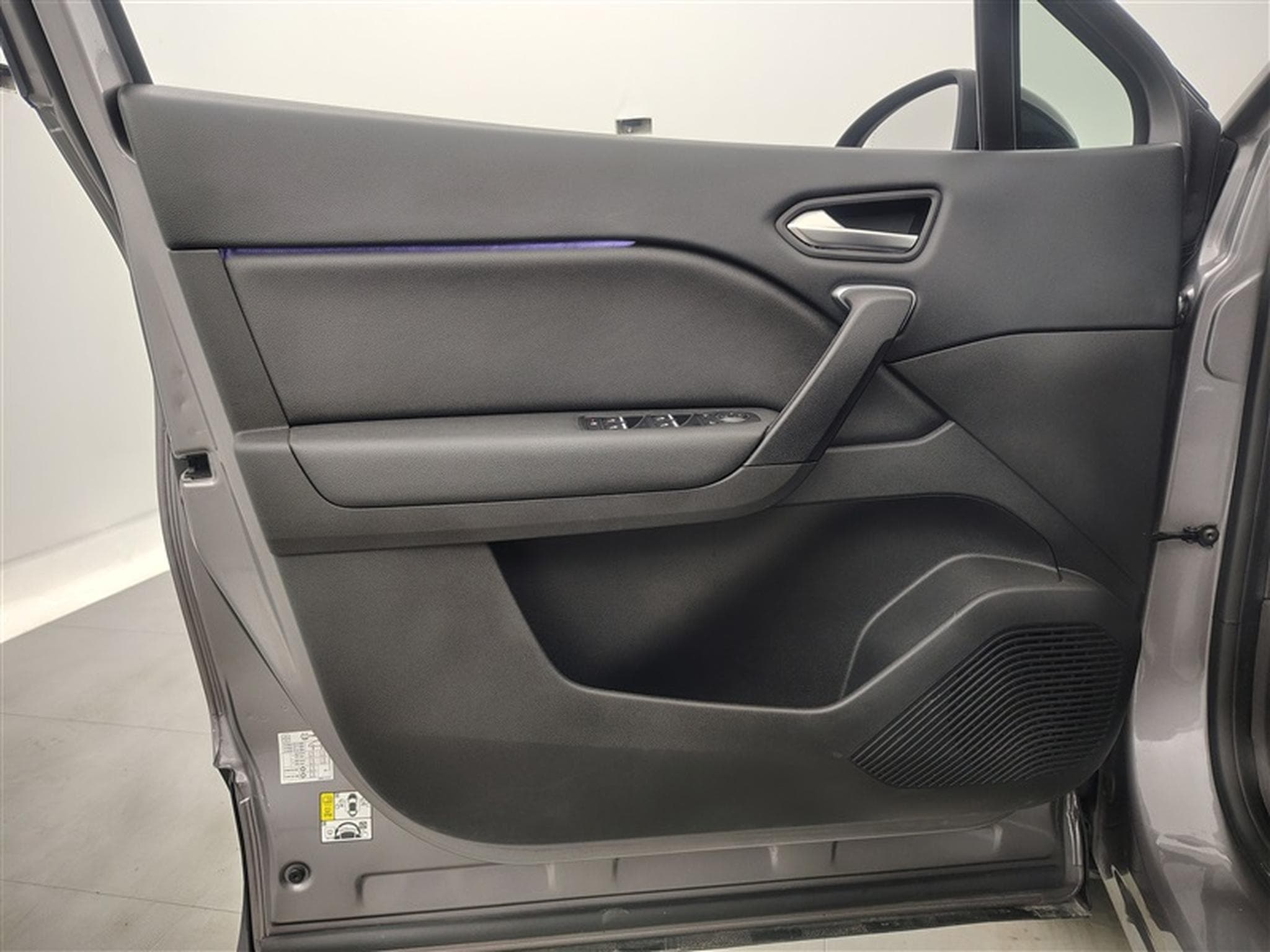 Renault Captur 1.6i E-TECH HEV Techno GPS/CAMERA/PDC/SIEGES CH/JA 17" (2023) - Foto 17