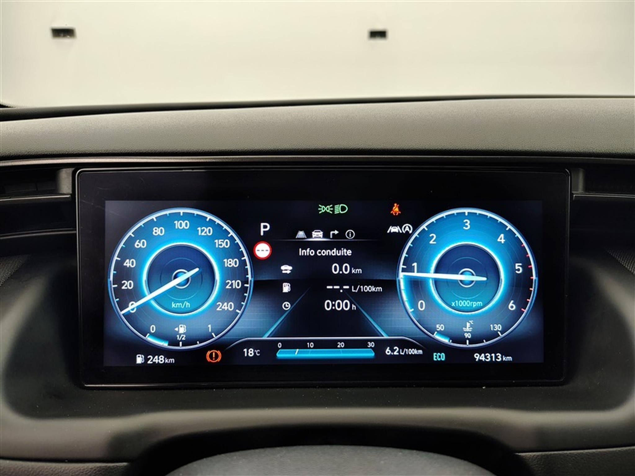 Hyundai Tucson 1.6 CRDi MHEV N-Line DCT (2022) - Foto 10