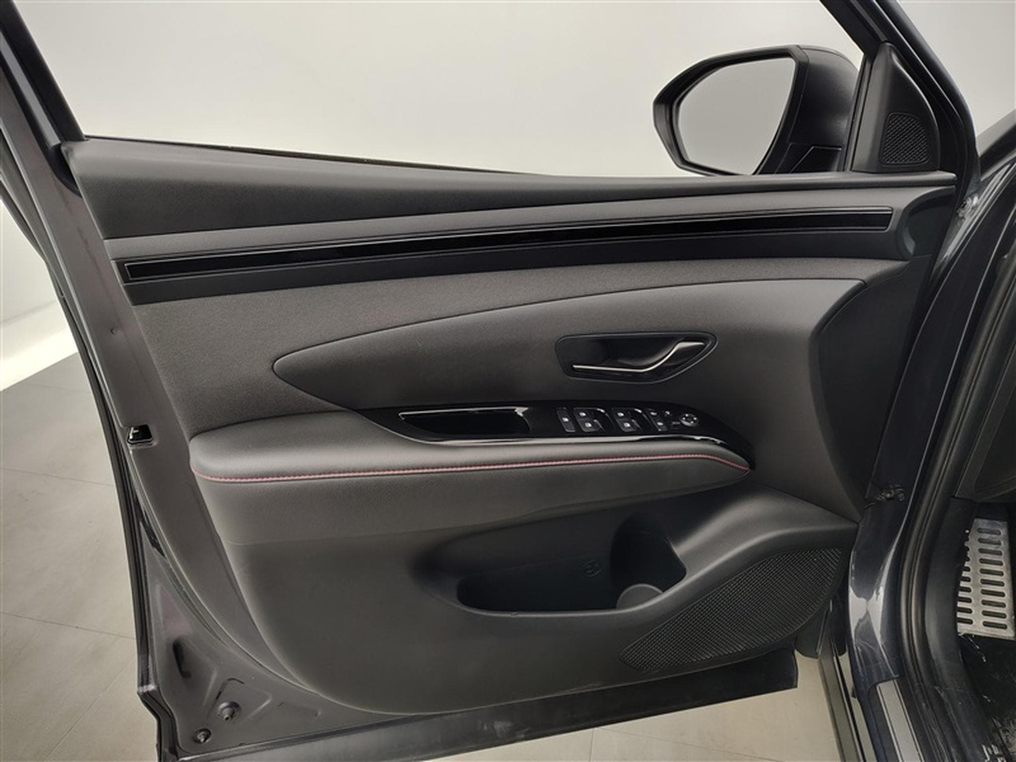 Hyundai Tucson 1.6 CRDi MHEV N-Line DCT (2022) - Foto 17