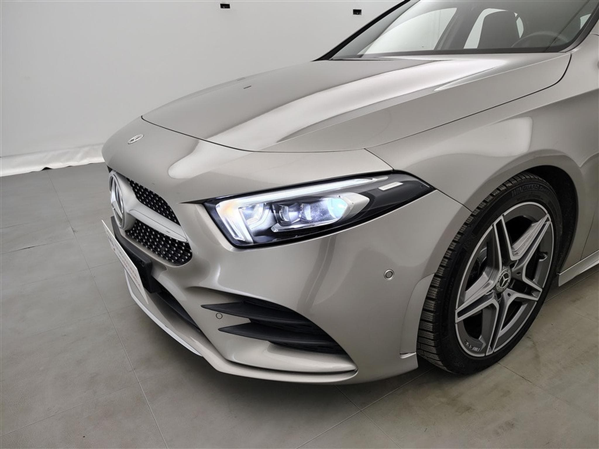 Mercedes A 200 A 200 d AUTO AMG NAVI / CAMERA / CARPLAY (2021) - Foto 15