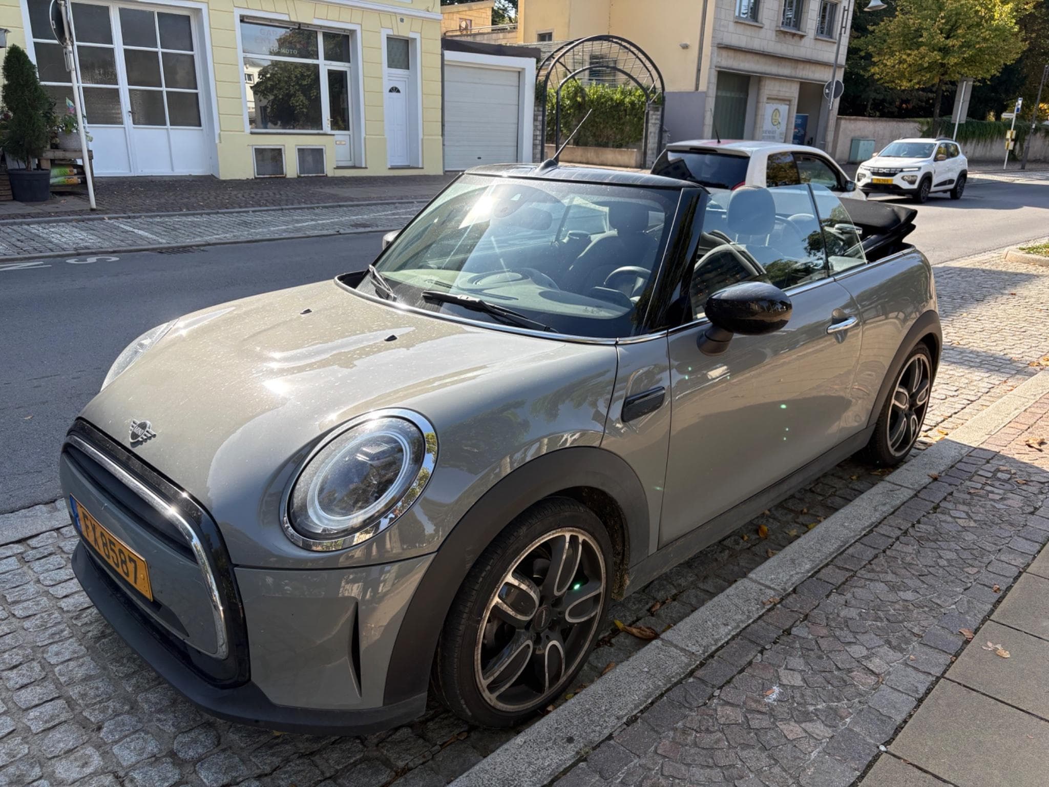 Mini Cabrio Cooper Cooper (2021) - Photo 1