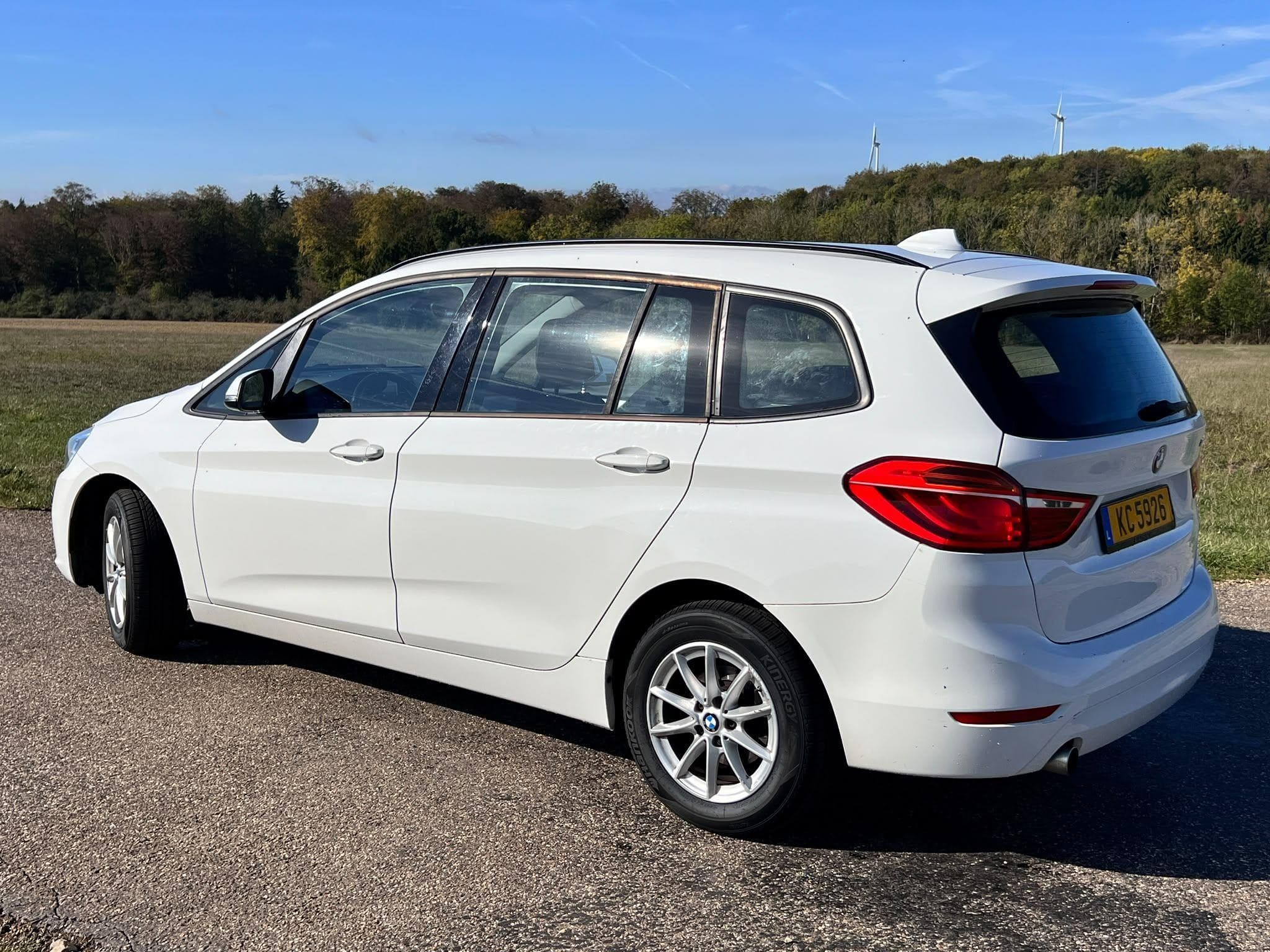 BMW 218 BMW 218d 7 Seats/Sieges (2016) - Photo 3