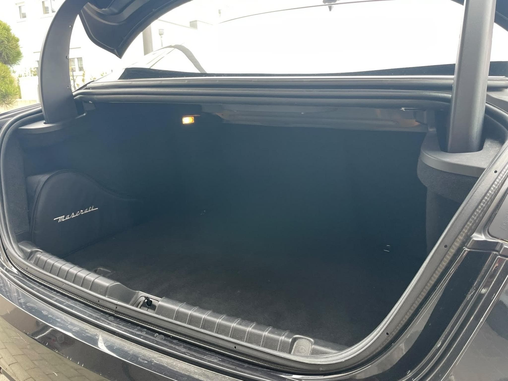Maserati Ghibli Modes Sport et I.C.E./ Carbon intérieur (2014) - Foto 14